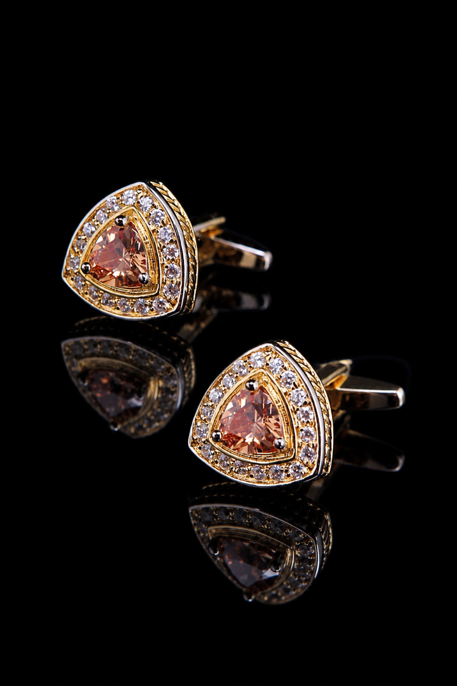 Gold Triangle Formal Cufflinks from Gentlemansguru.com