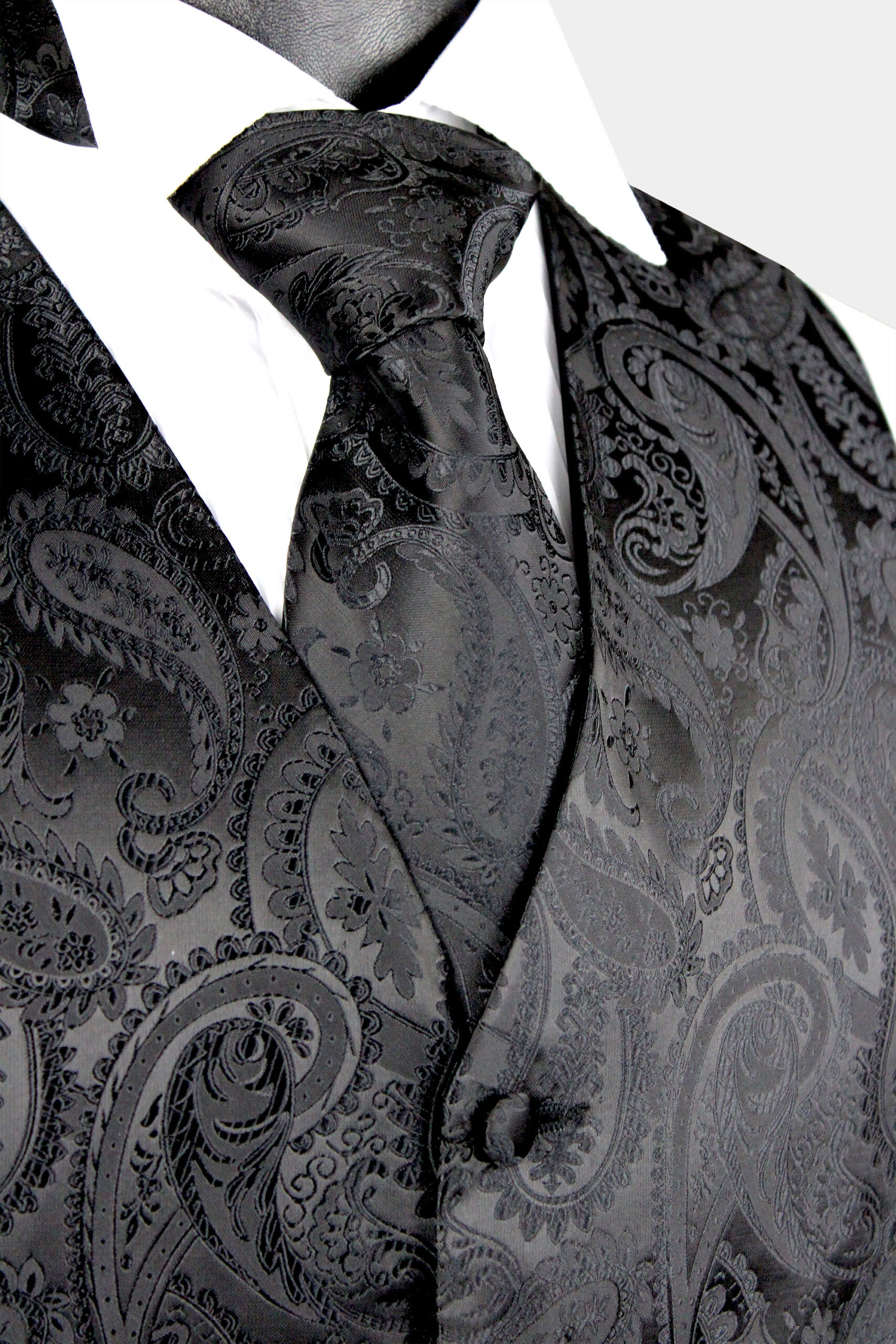 Black-Paisley-Waistcoat-Wedding-Groomsmen-Vest-from-Gentlemansguru.com_