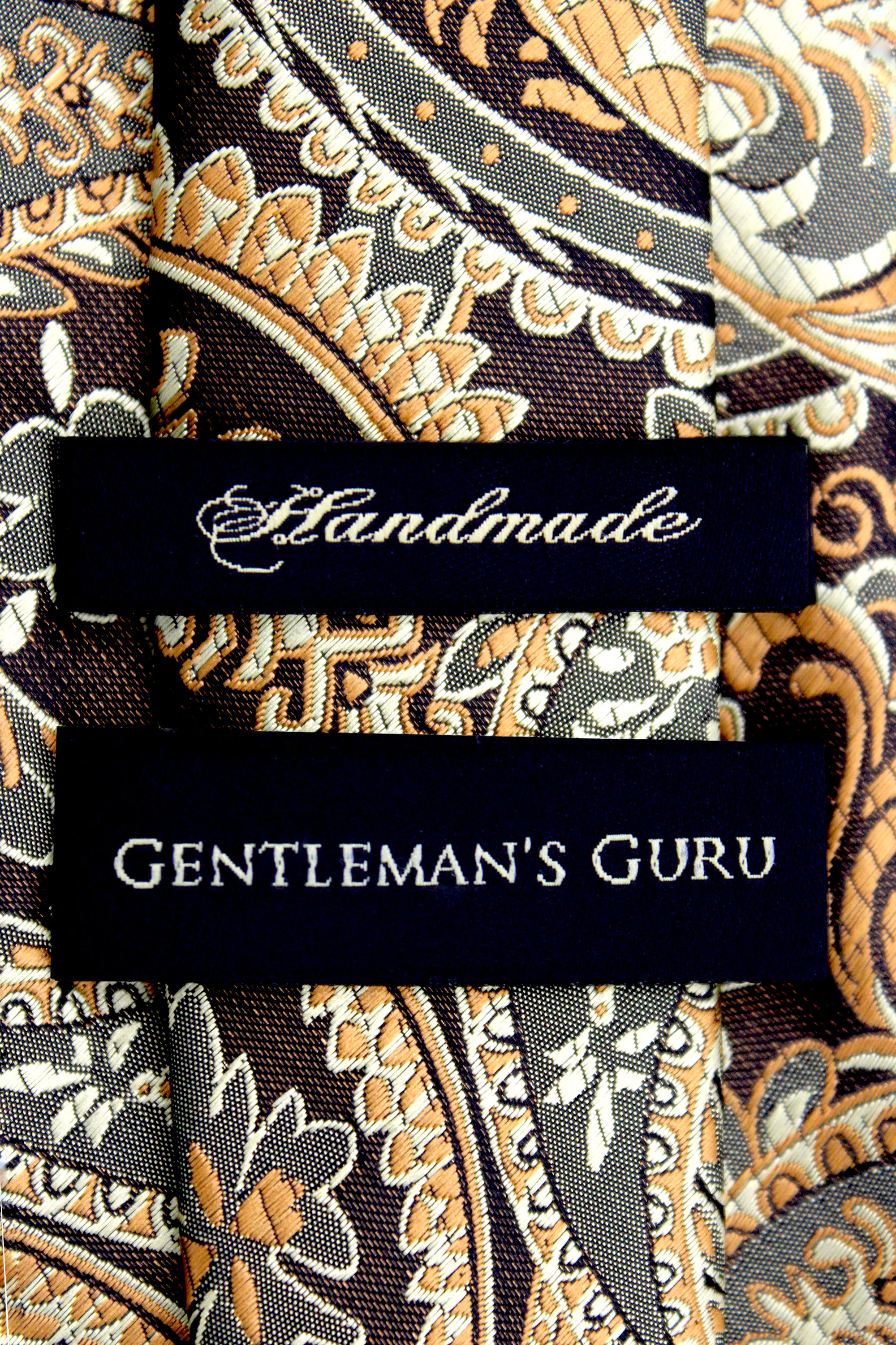 Gold-Paisley-Necktie-from-Gentlemansguru.com