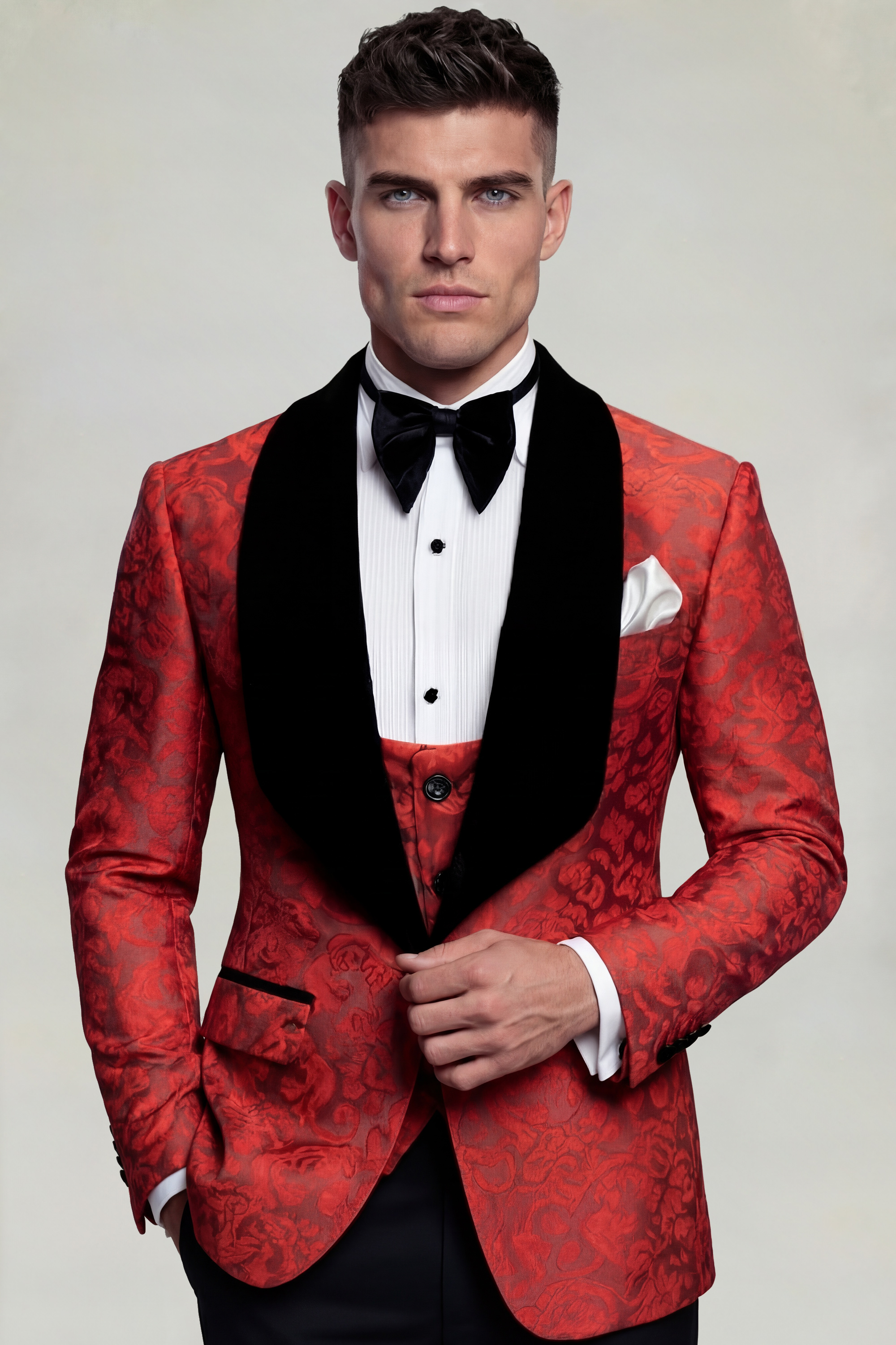 Mens-Red-and-Black-Tuxedo-Groom-Prom-Wedding-Suit-from-Gentlemansguru.com