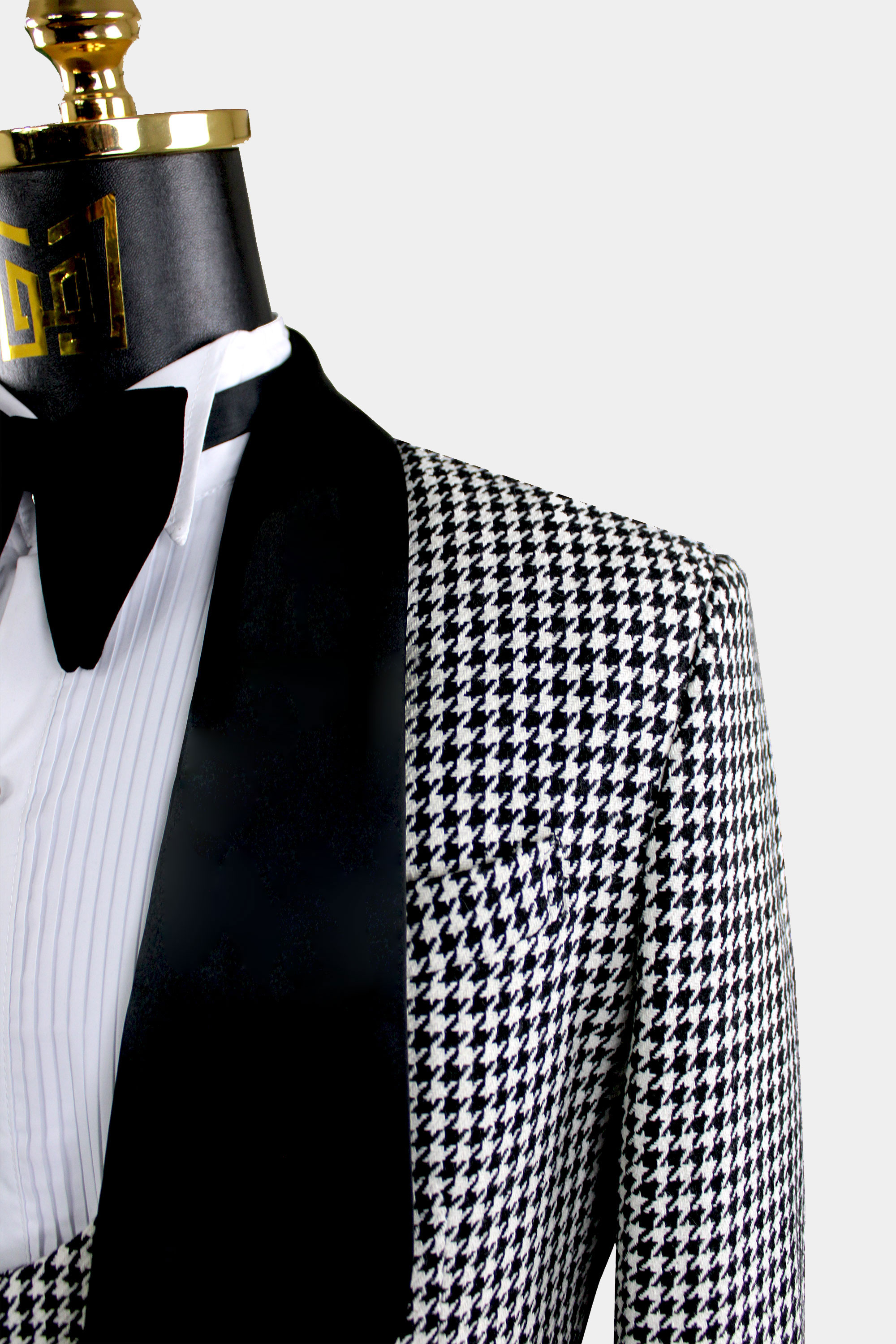 Mens-Houndstooth-Tuxedo-Wedding-Groom-Suit-from-Gentlemansguru.com_