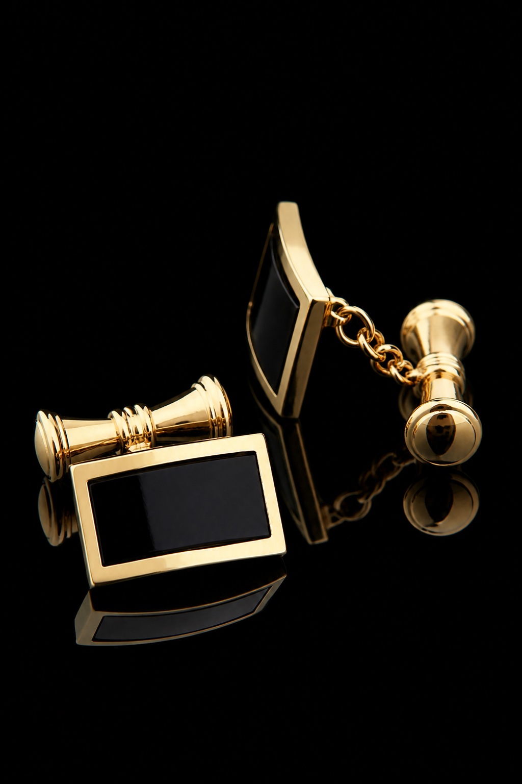 04-luxury-gold-black-cufflinks