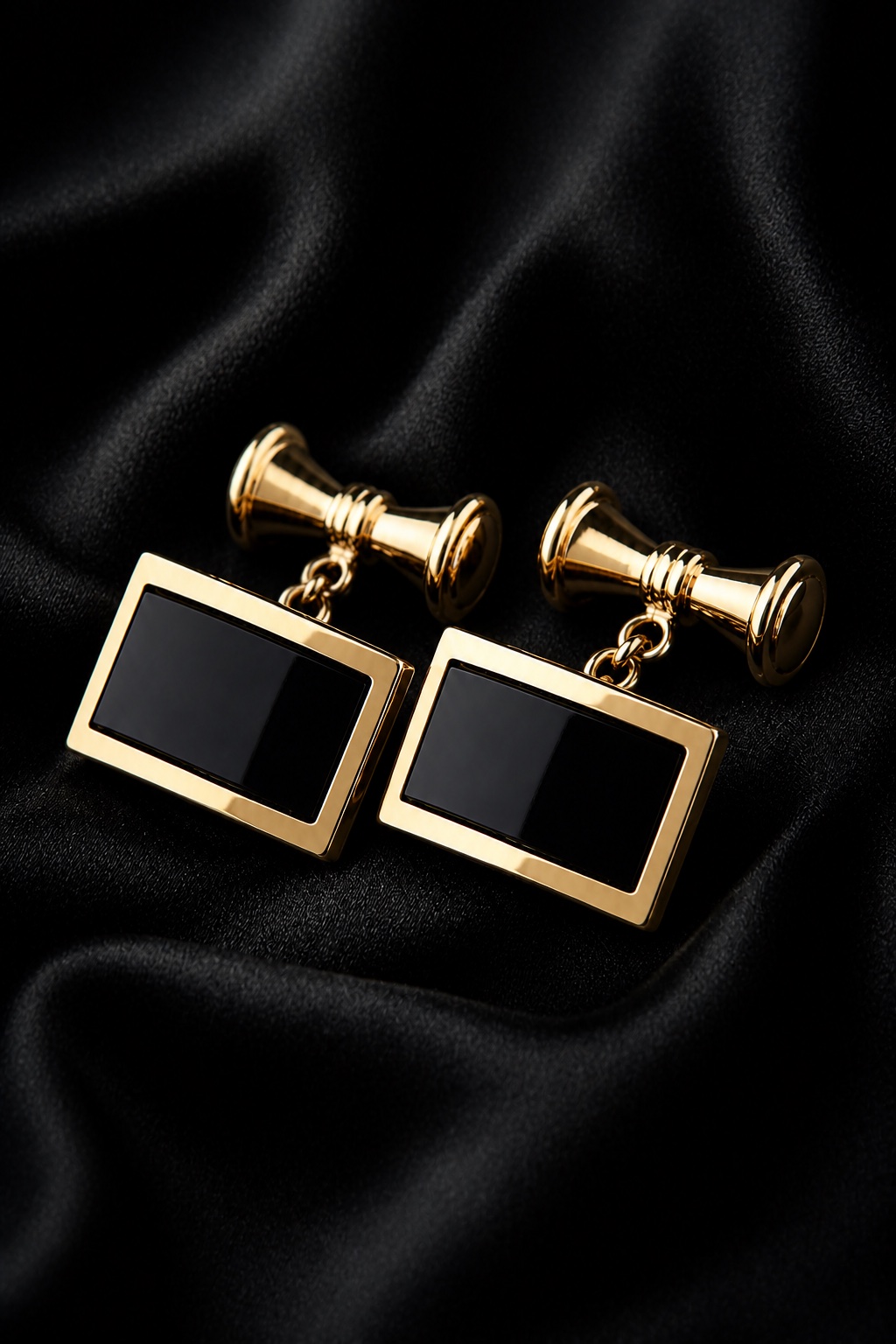 07-black-gold-cufflinks-for-men