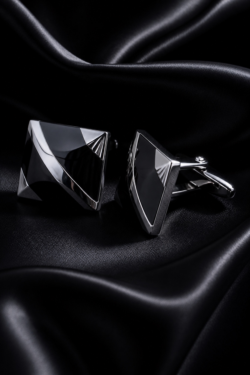 Square Black Striped Cufflinks from Gentlemansguru.com