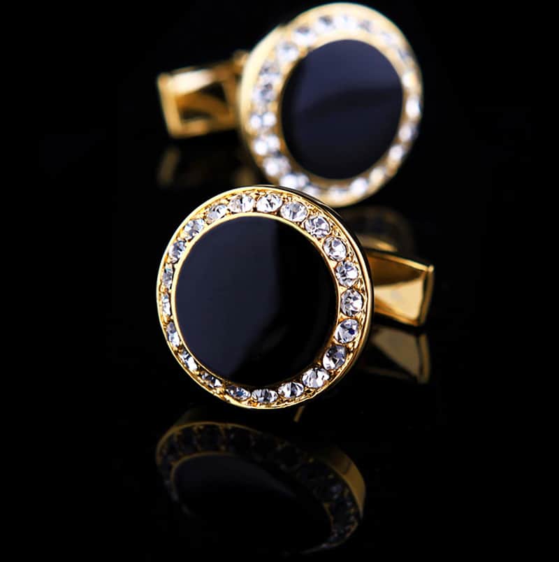 Black And Gold onyx Cufflinks Set from Gentlemansguru.com