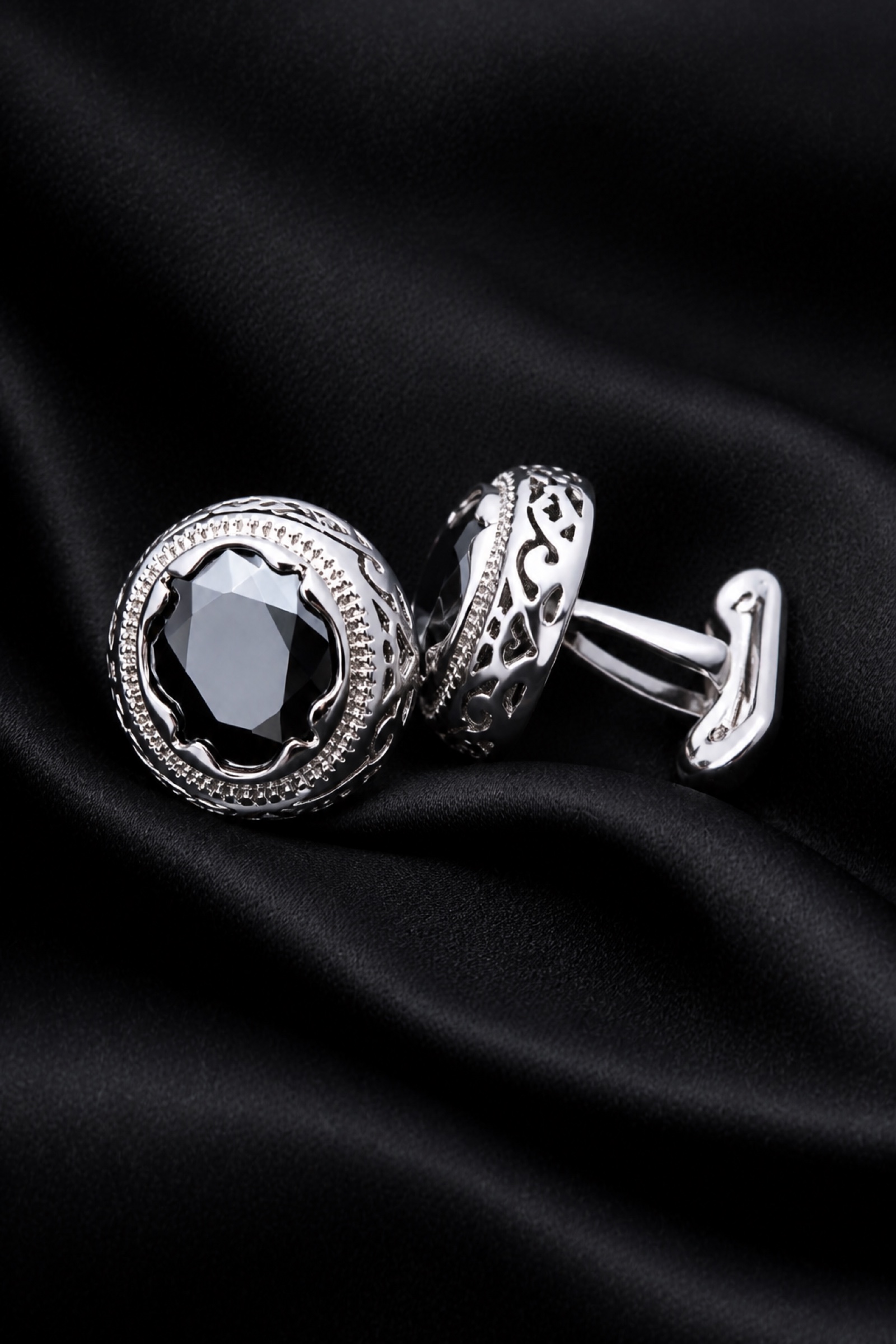 Black Ruby Crystal Cufflink Set from Gentlemansguru.com