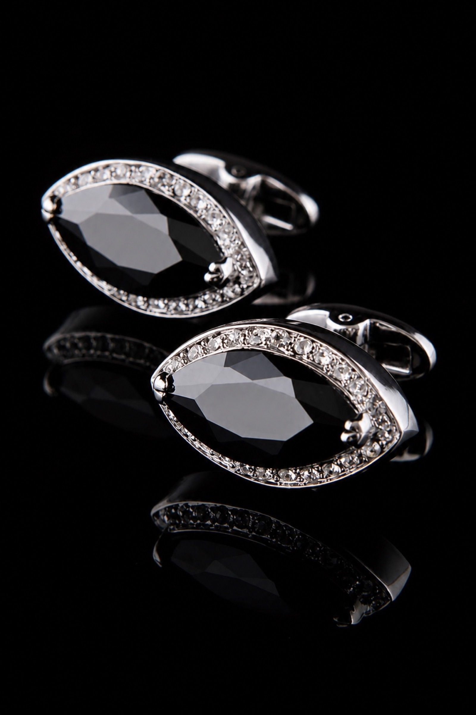 Button Shirt Black Onyx and Diamond Cufflinks from Gentlemansguru.com