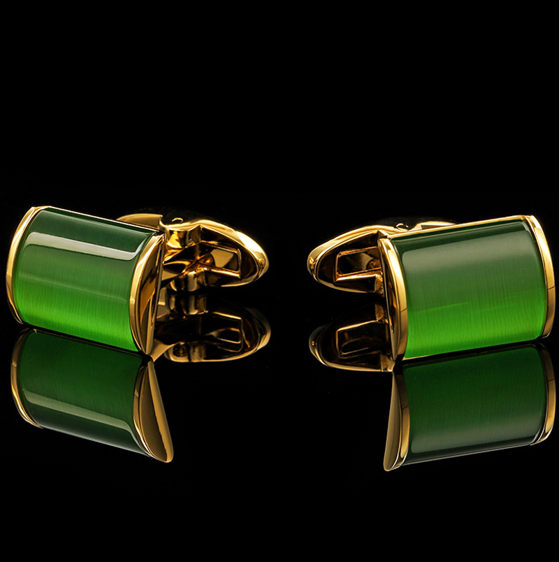 Emerald Green Cufflinks 18k Gold and Green Cufflinks from Gentlemansguru.com