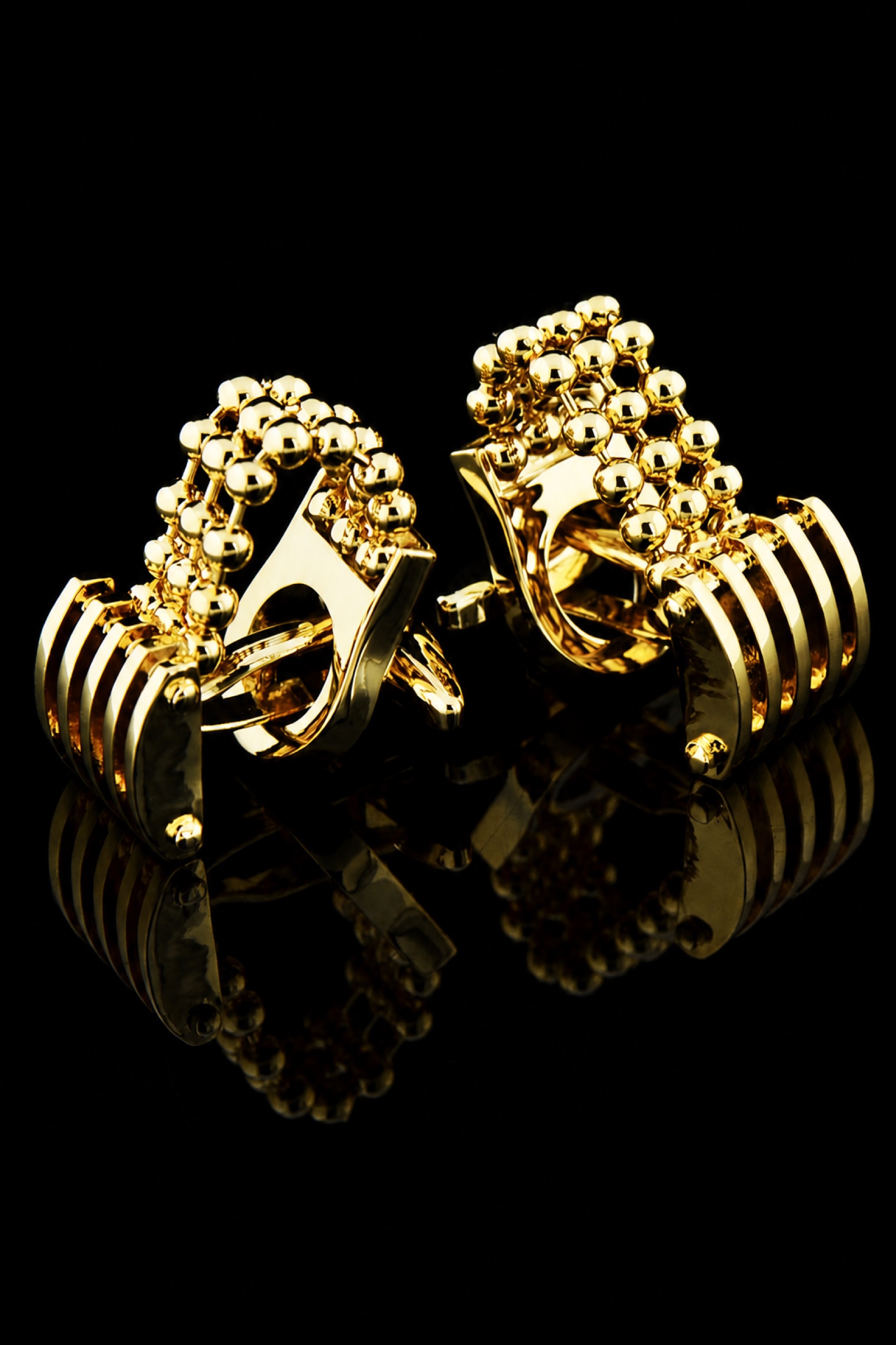Luxury Gold Chain Cufflinks for Men from Gentlemansguru.com