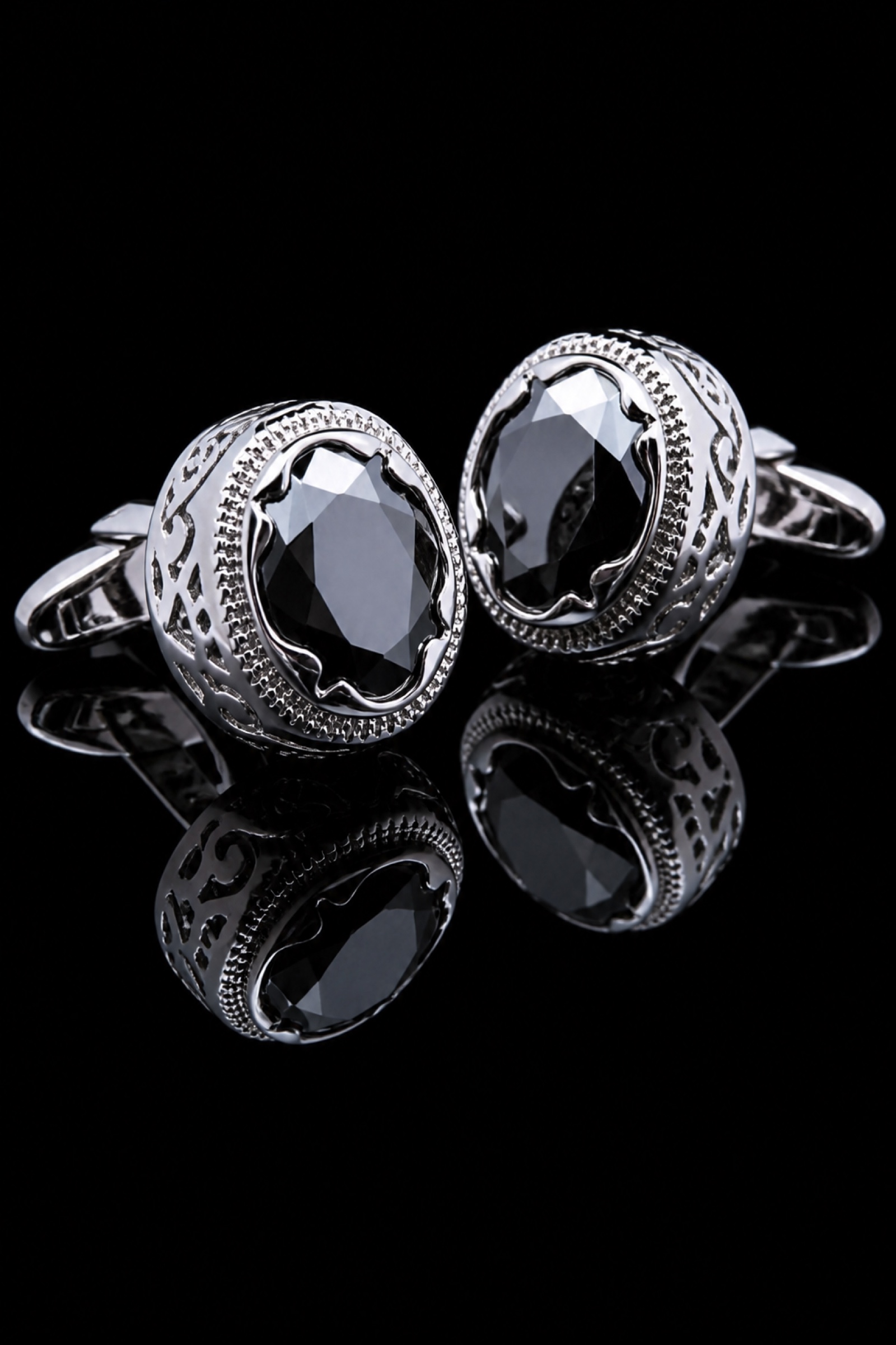 Mens Vintage Black Ruby Cufflinks from Gentlemansguru.com