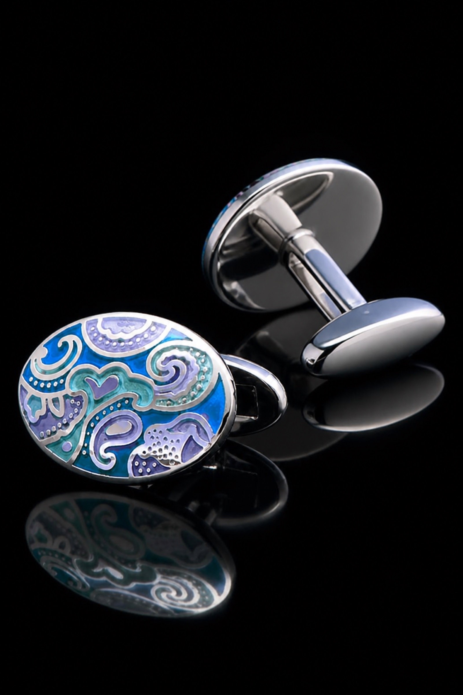 Men's Vintage Blue Enamel Cufflinks from Gentlemansguru.com