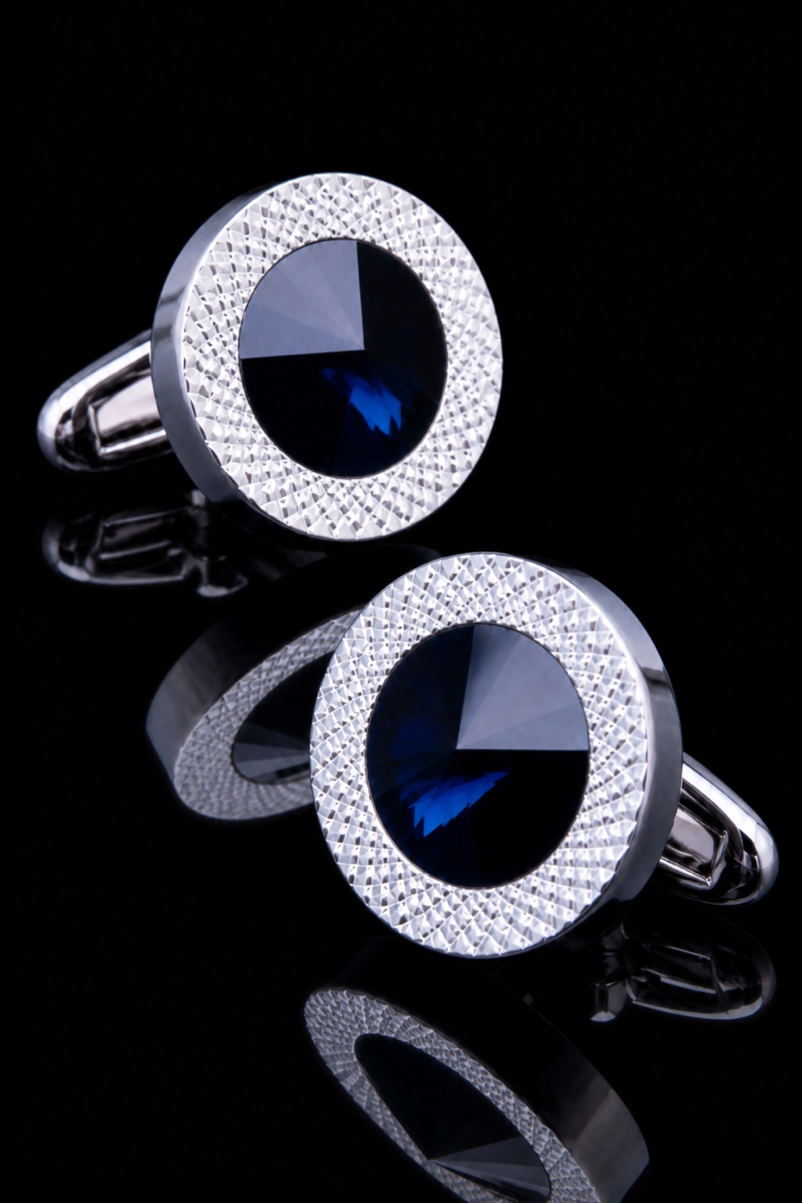 Blue crystal cufflinks for men with diamond-cut silver rims