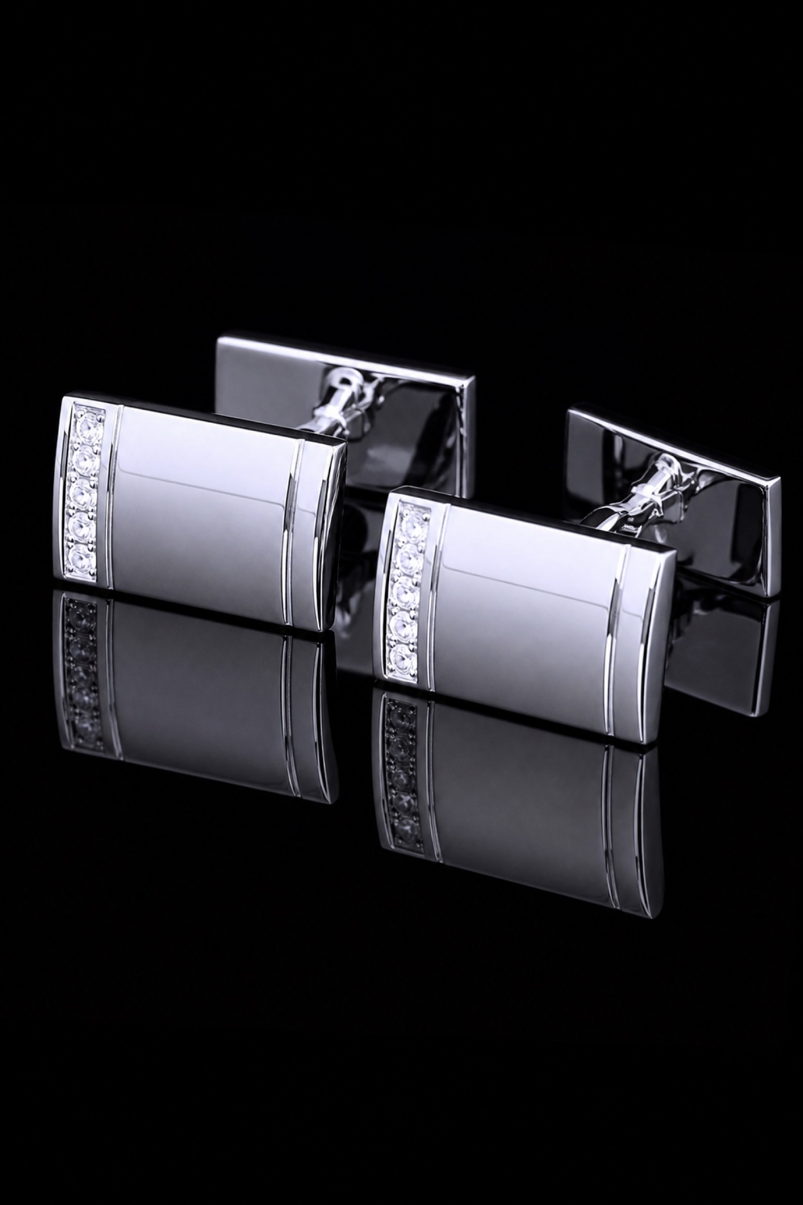 Mens Silver Crystal Cufflinks from Gentlemansguru.com