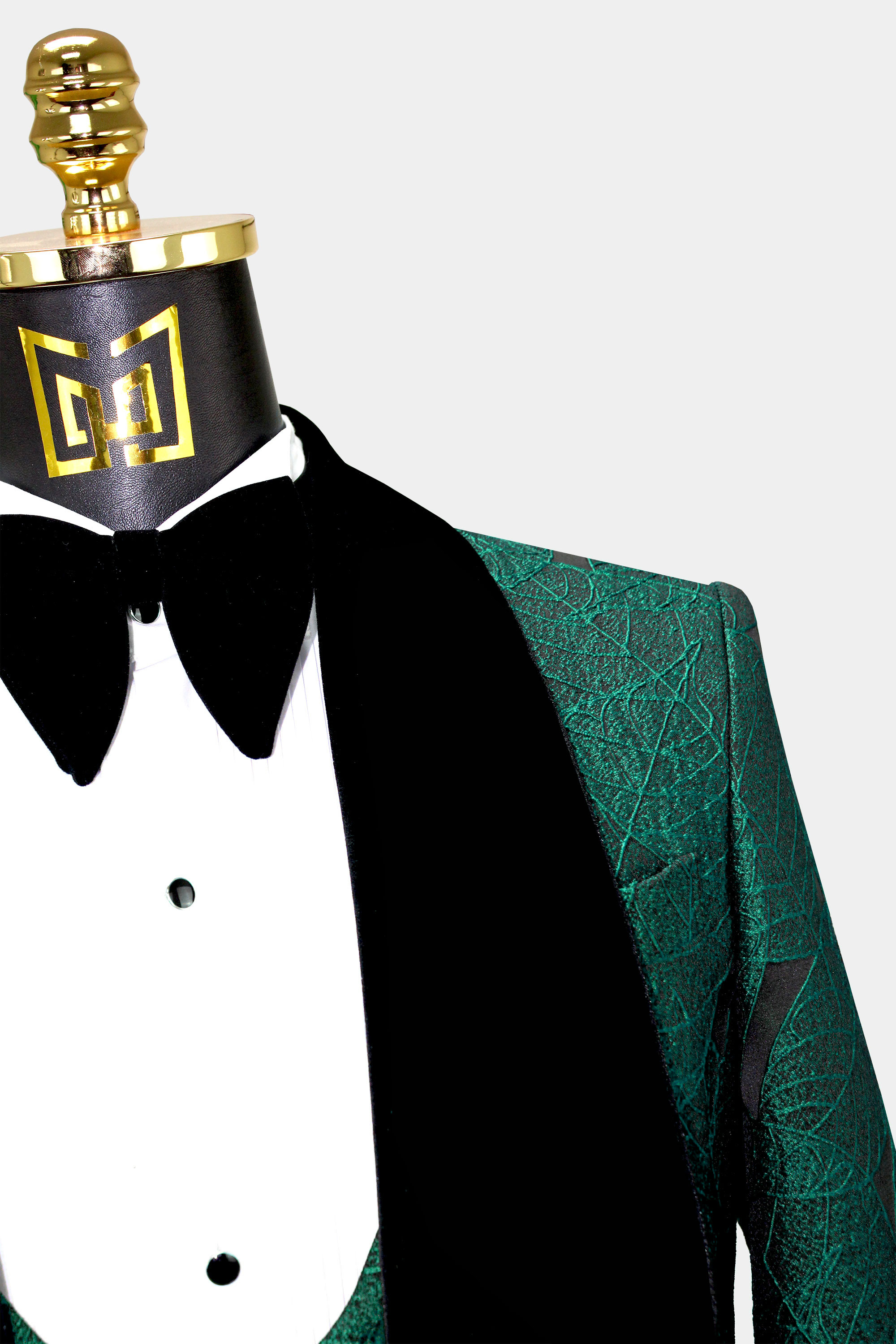 Emerald-Green-Wedding-Groom-Tuxedo-Jacket-from-Gentlemansguru.com