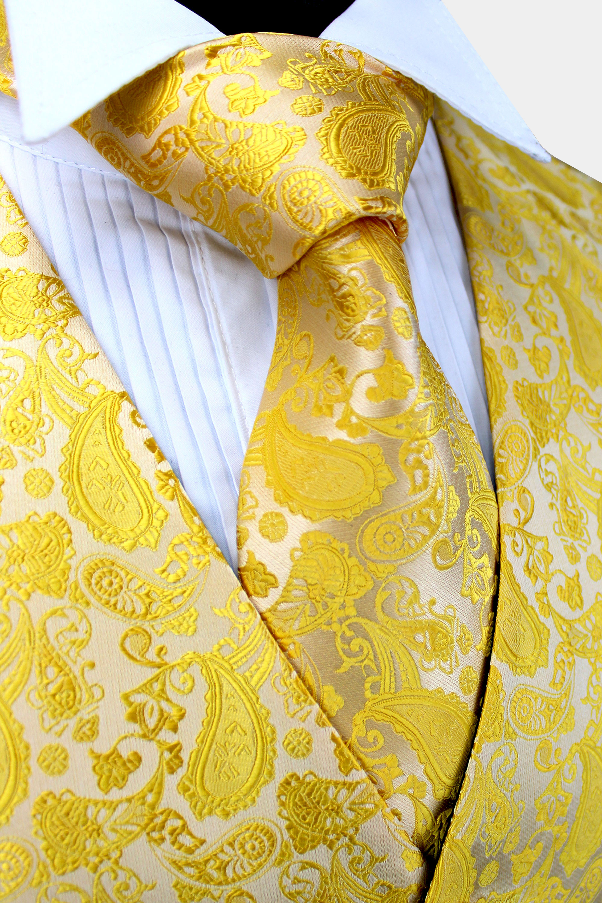Gold-PaisleyWaistcoat-Wedding-Groomsmen-Vest-from-Gentlemansguru.com_
