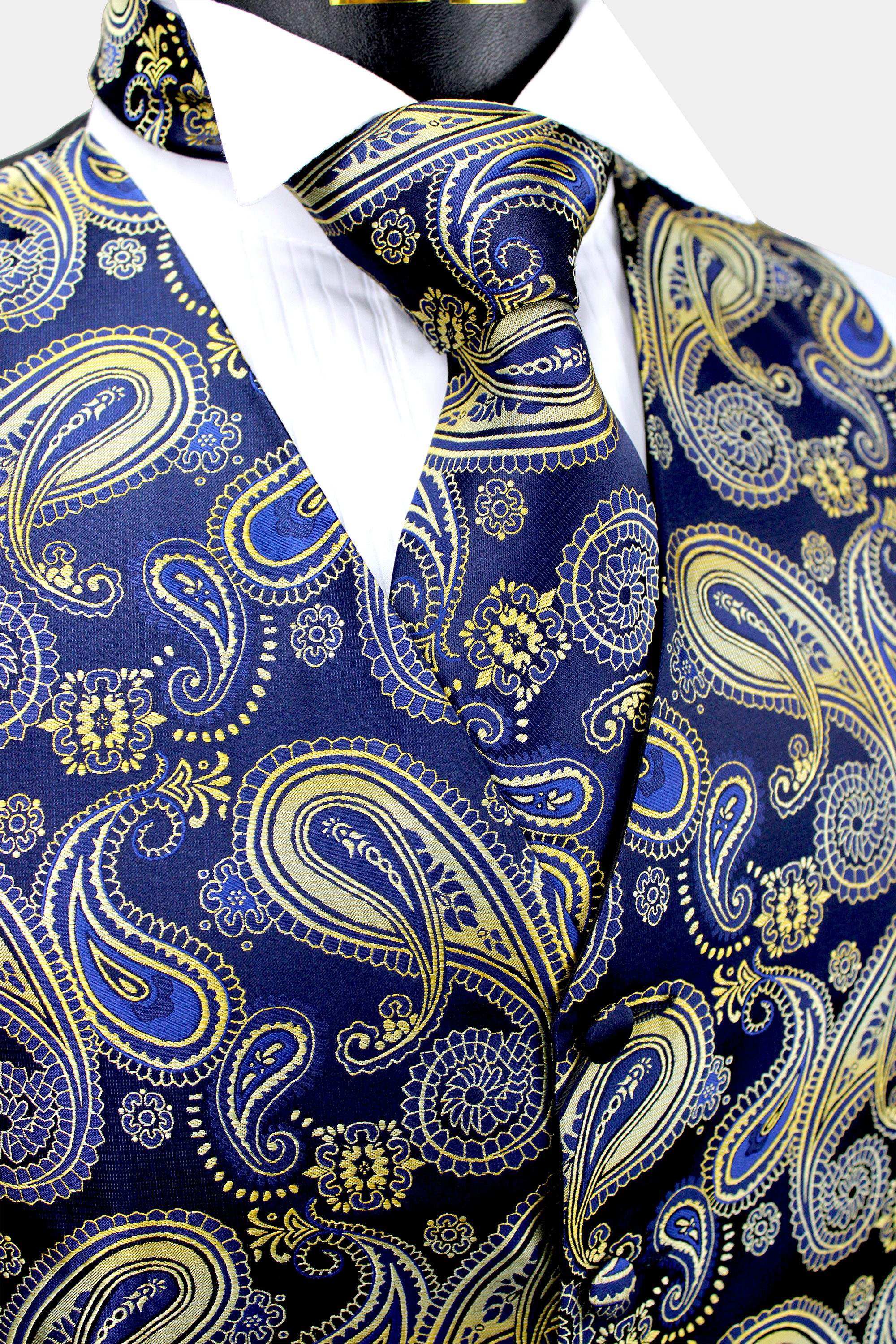 Gebeurt Onschuldig vliegtuigen Navy Blue and Gold Paisley Vest Set | Gentleman's Guru