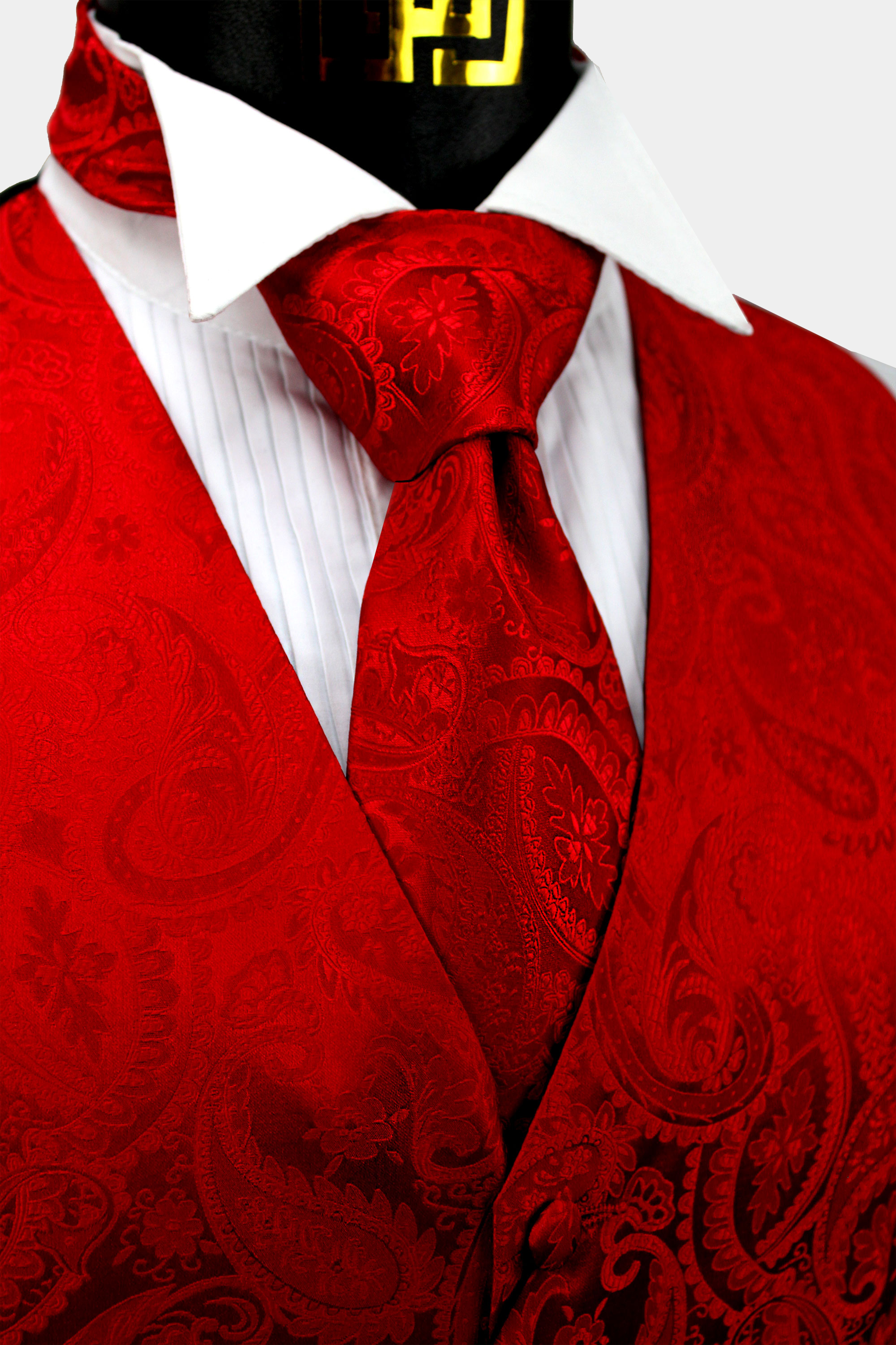 Red-Paisley-Wedding-Groom-Vest-Waistcoat-from-Gentlemansguru.com_