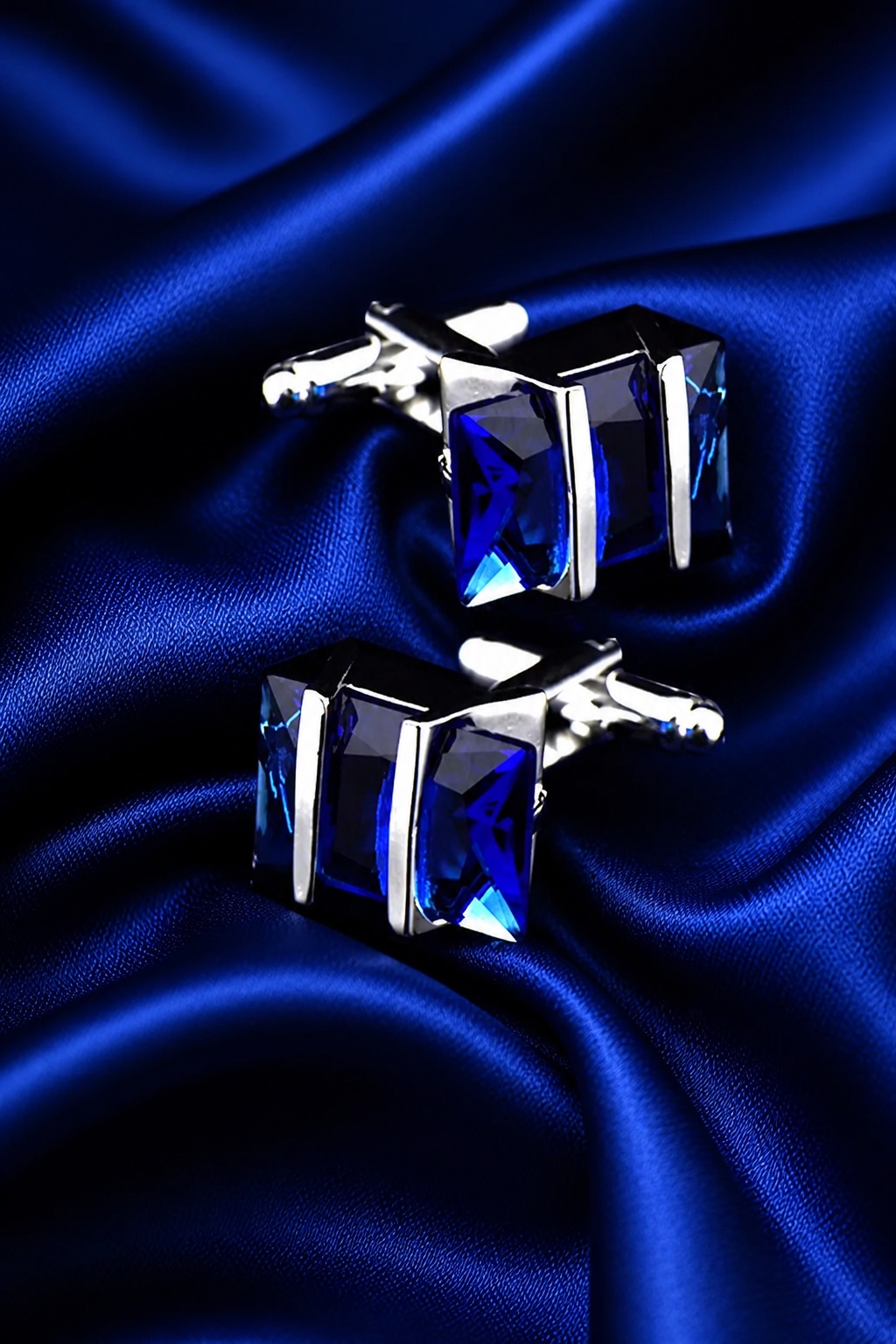 Blue Sapphire Cufflinks Luxury Gift from Gentlemansguru.com