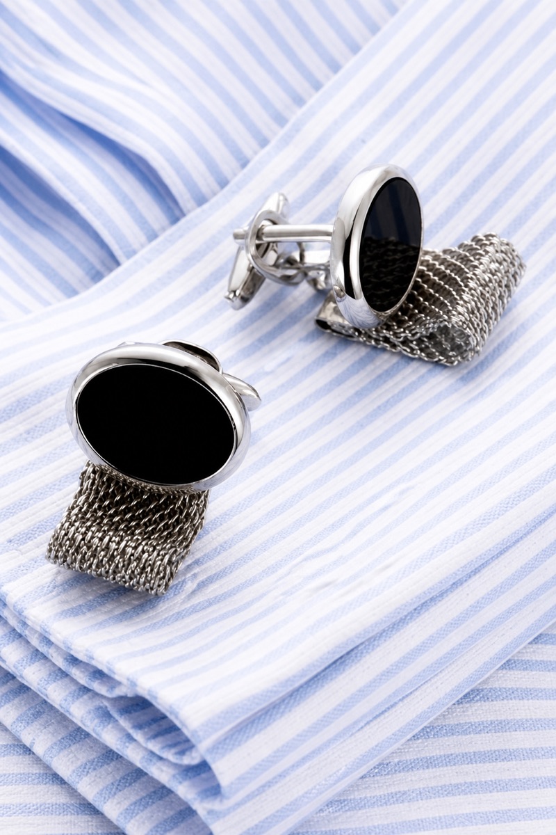 Oval Vintage Wrap Around Cufflinks Set For Men from Gentlemansguru.com