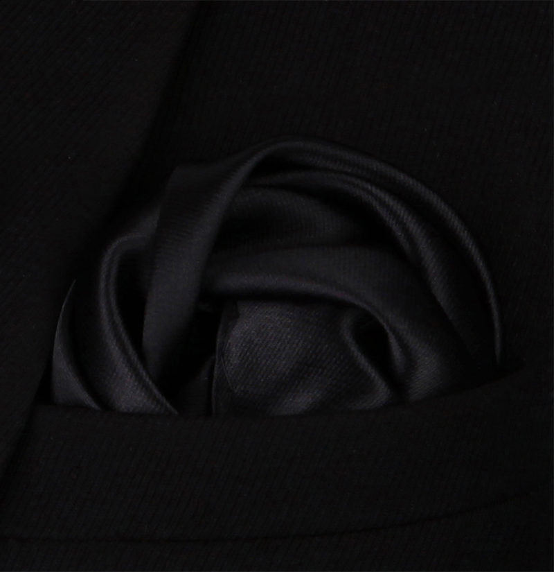 Solid-Black-Silk-Pocket-Square-Hankerchief-from-Gentlemansguru.com