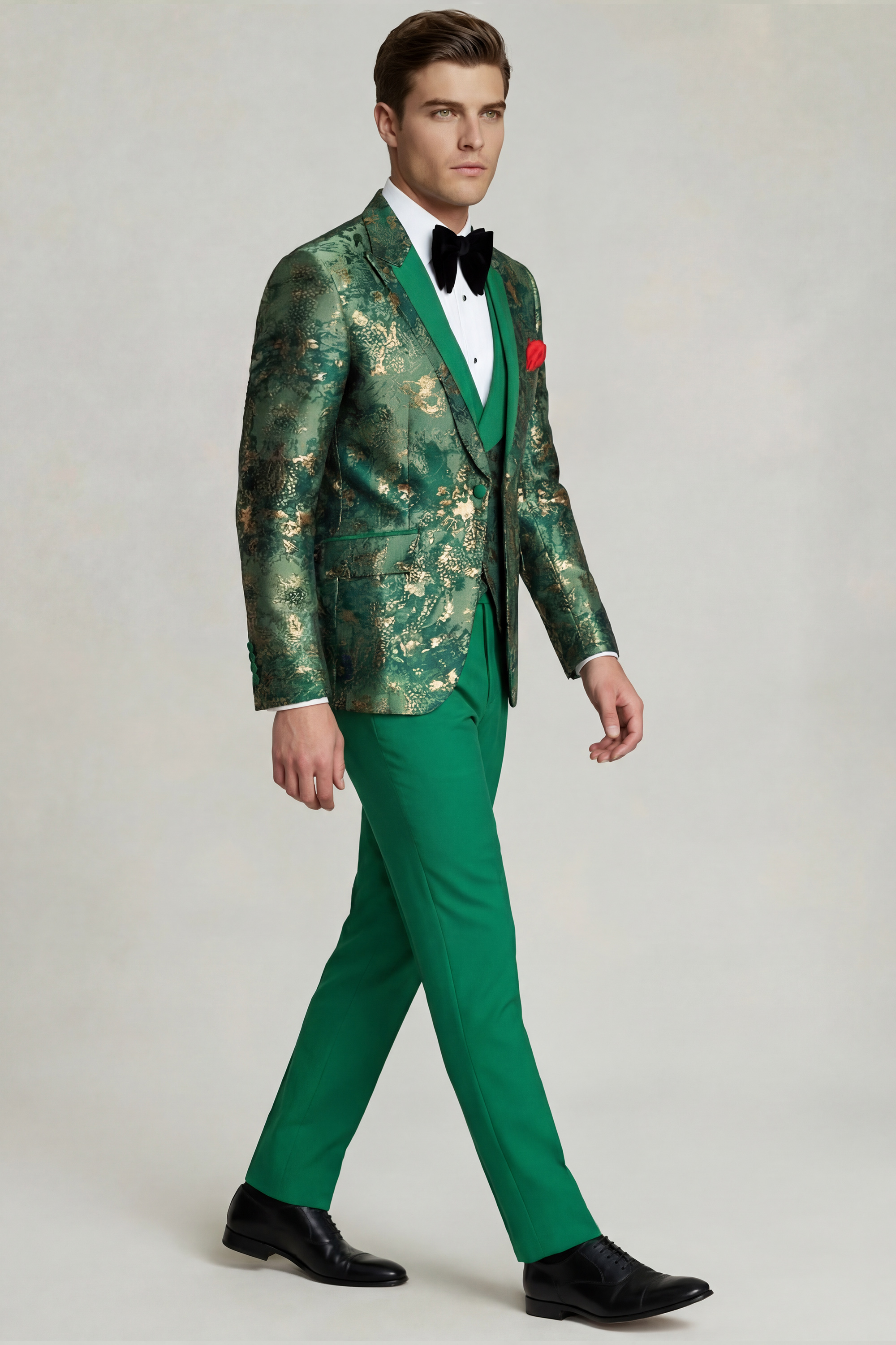 Luxury-Fancy-Green-and)Gold-Groom-Wedding-Tuxedo-Peom-Outfits-from-Gentlemansguru.com