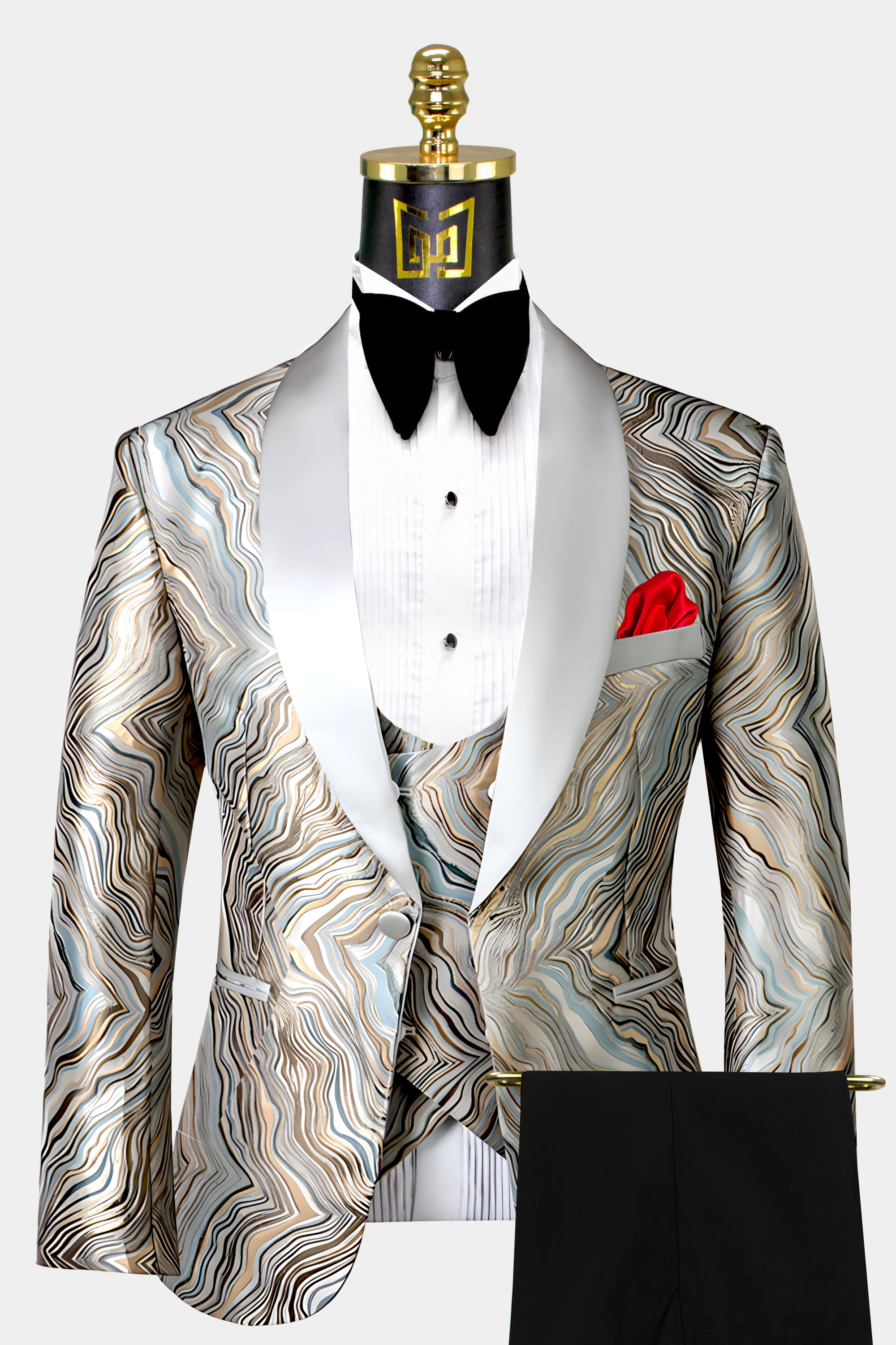 Mens-Champagne-Color-Tuxedo-Groom-Wedding-Prom-Suit-from-Gentlemansguru.com