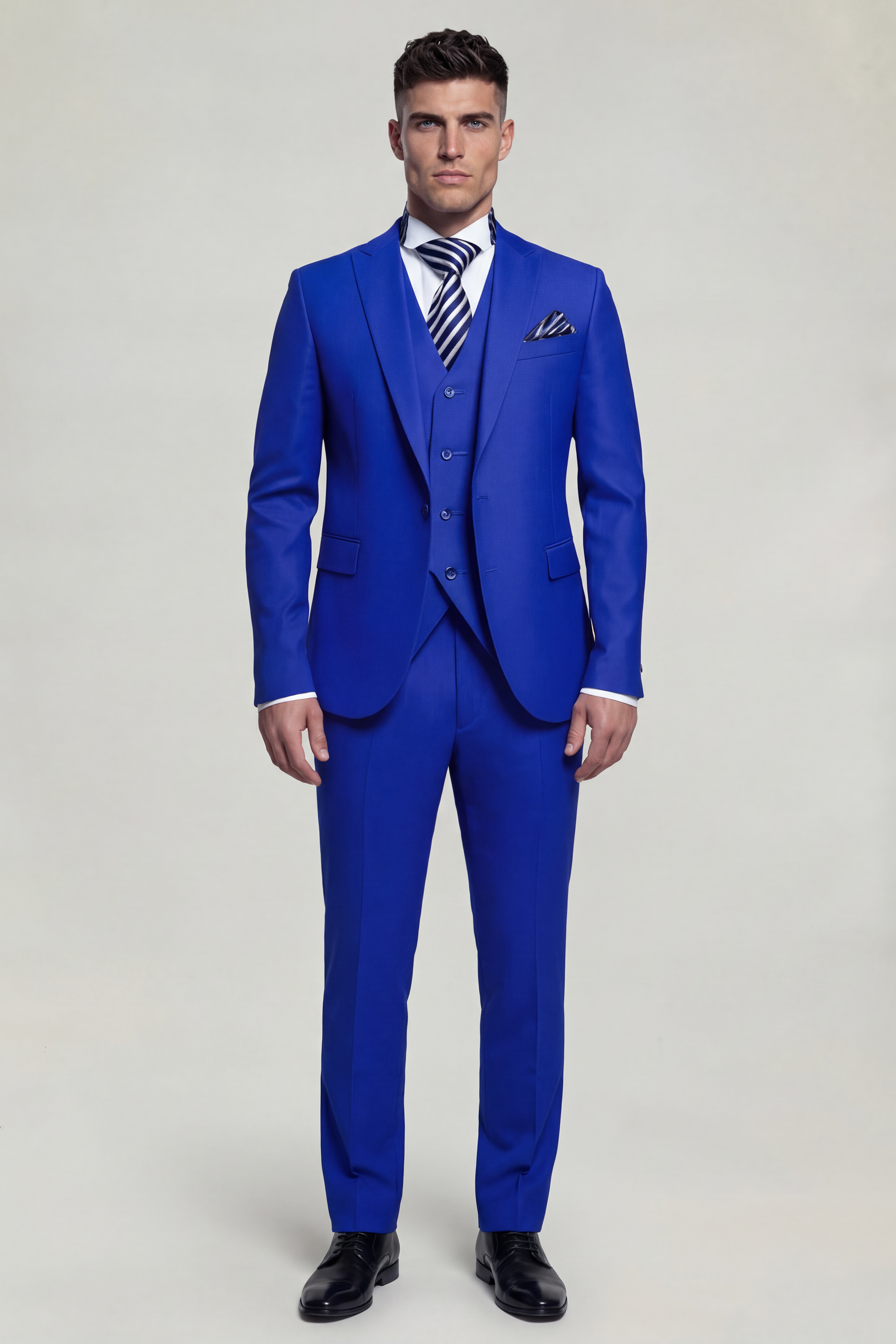 3-Pieces-Mens-Suits-Groom-Hoco-Prom-Suit-from-Gentlemansguru.com