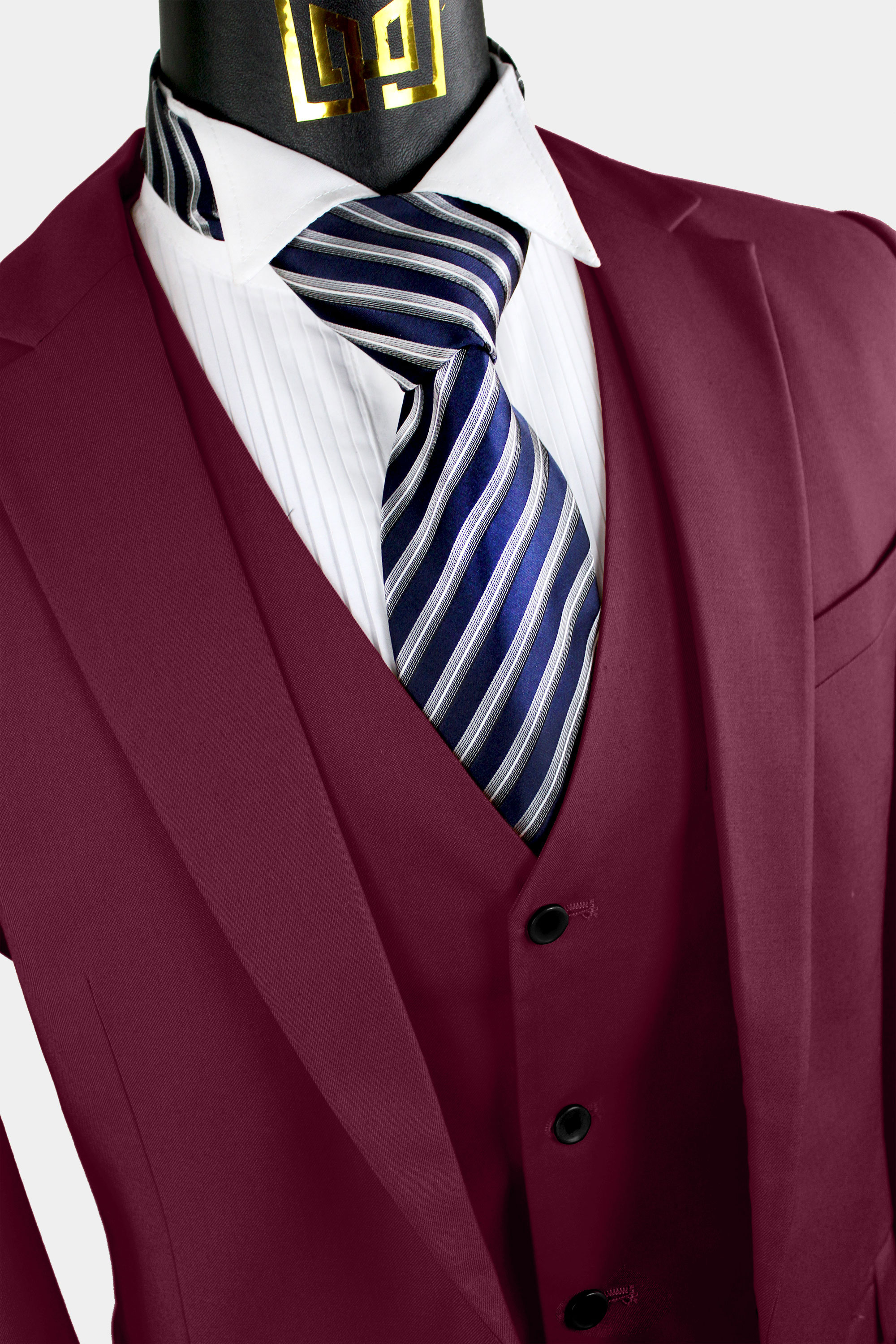 Burgundy-Suit-For-Men-from-Gentlemansguru.com