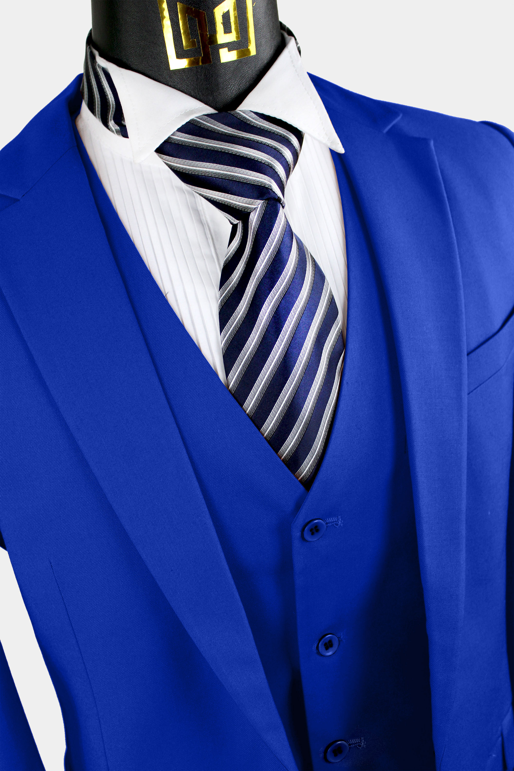 Royal-Blue-Suit-For-Men-from-Gentlemansguru.com