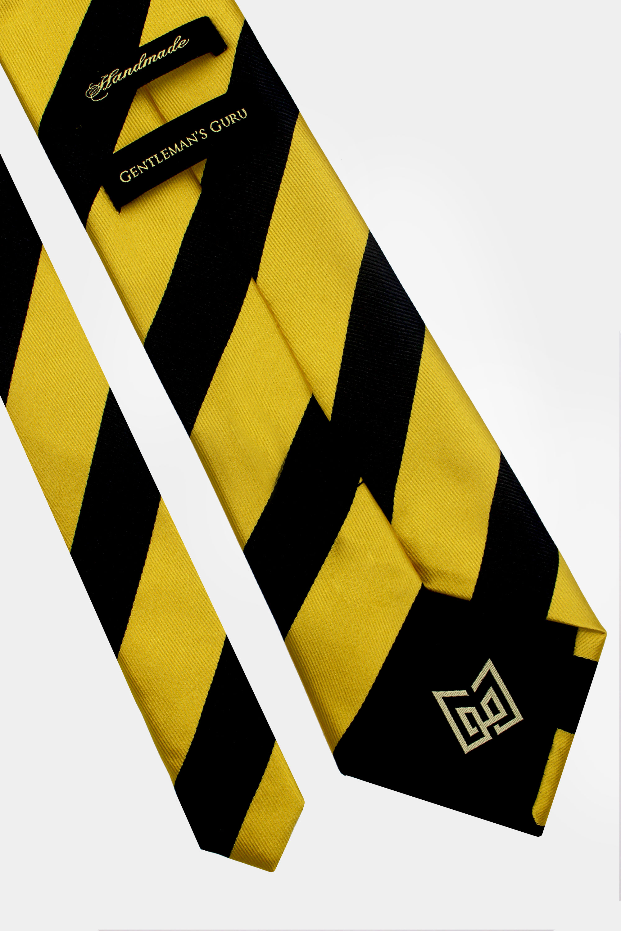 Black-and-Gold-Striped-Tie-from-Gentlemansguru.com