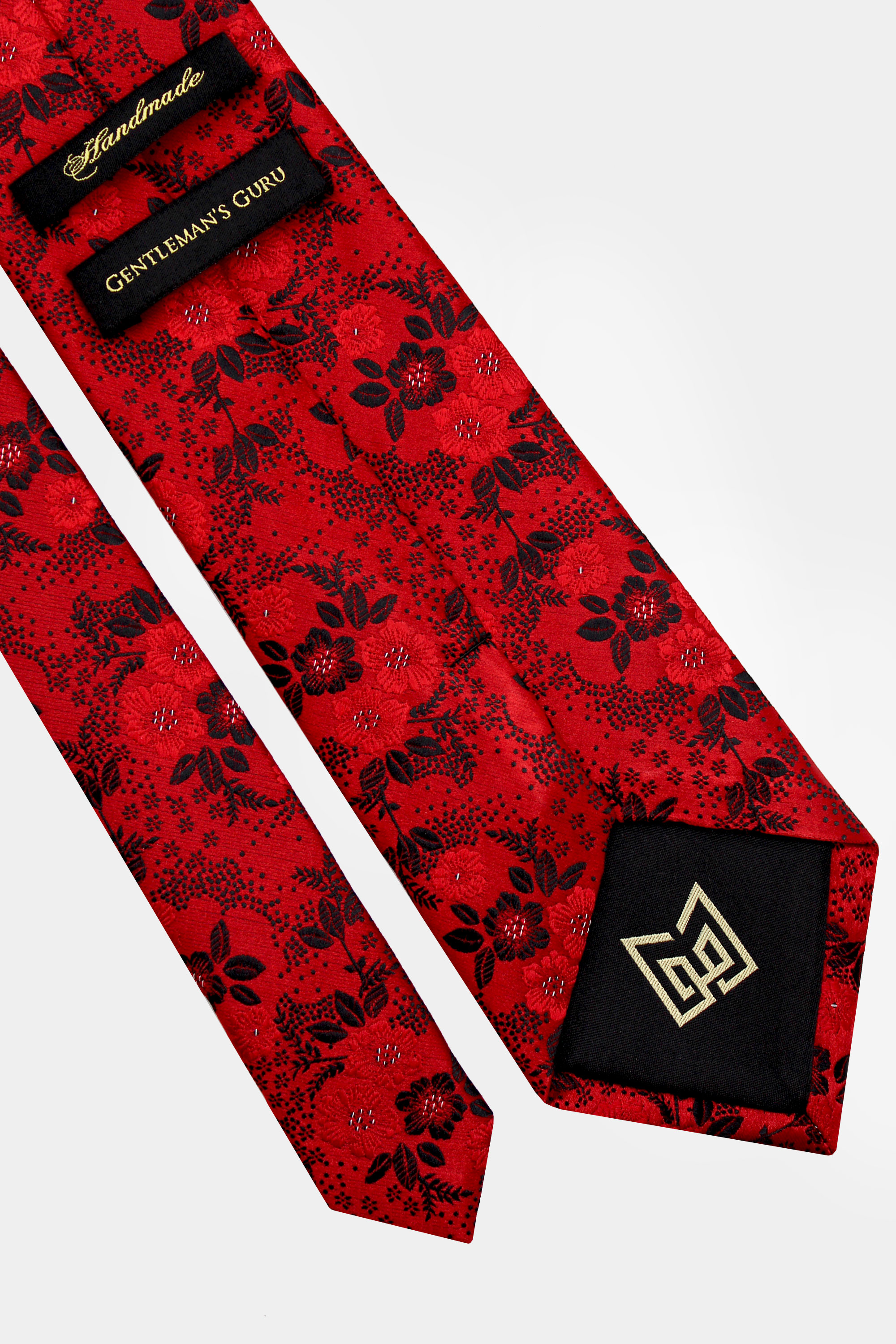 Red-Floral-Tie-from-Gentlemansguru.com