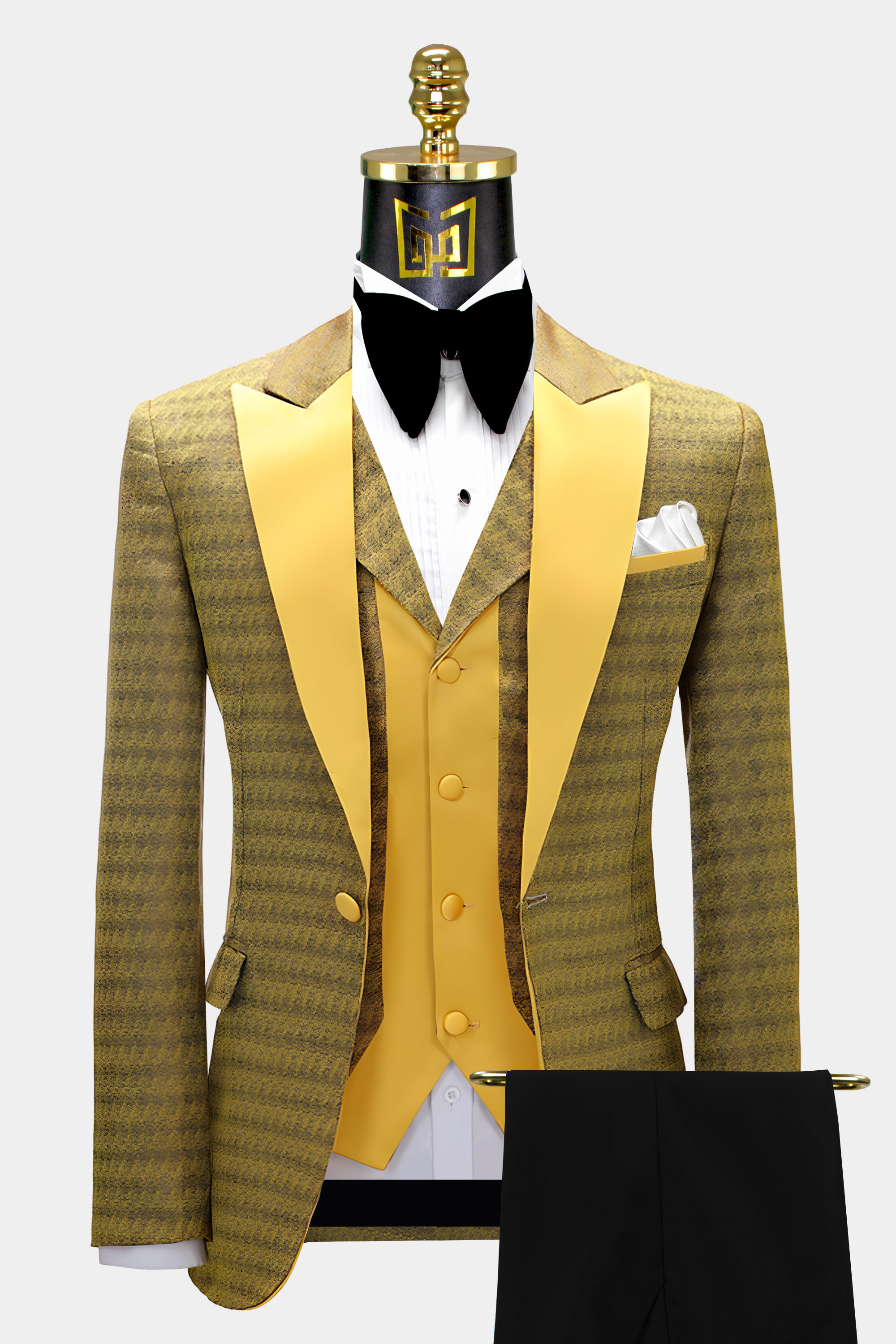 Golden-Suit-Wedding-Groom-Suit-from-Gentlemansguru.com