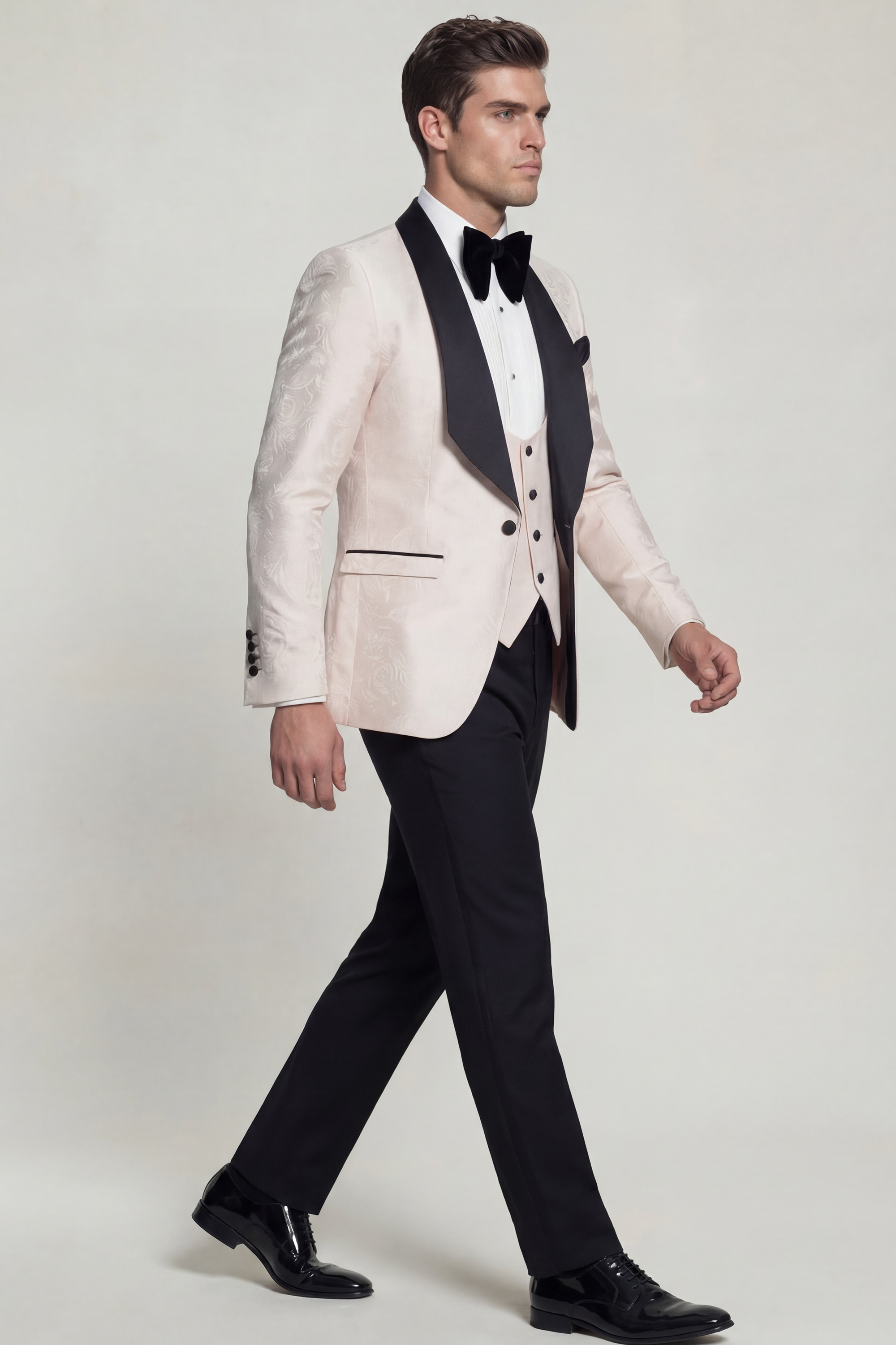 Mens-Exotic-Luxury-Groom-Tuxedo-Wedding-Suit-from-Gentlemansguru.com