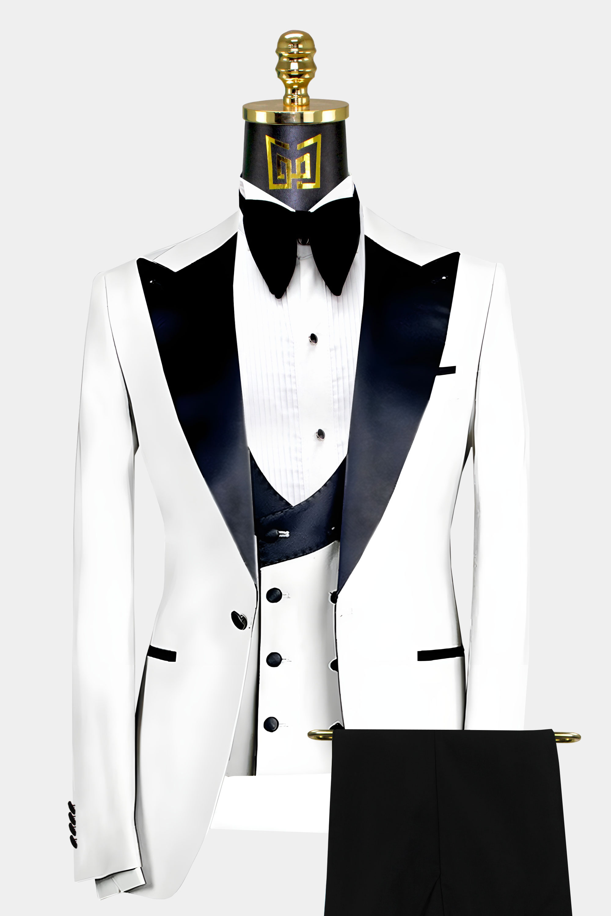 Mens-White-Peak-Lapel-Tuxedo-Groom-Wedding-Prom-Suit-from-Gentlemansguru.com
