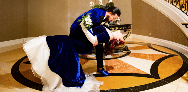 Mens-Blue-Wedding-Suits-Grooms-Tuxedos-Banner-From-Gentlemansguru.com