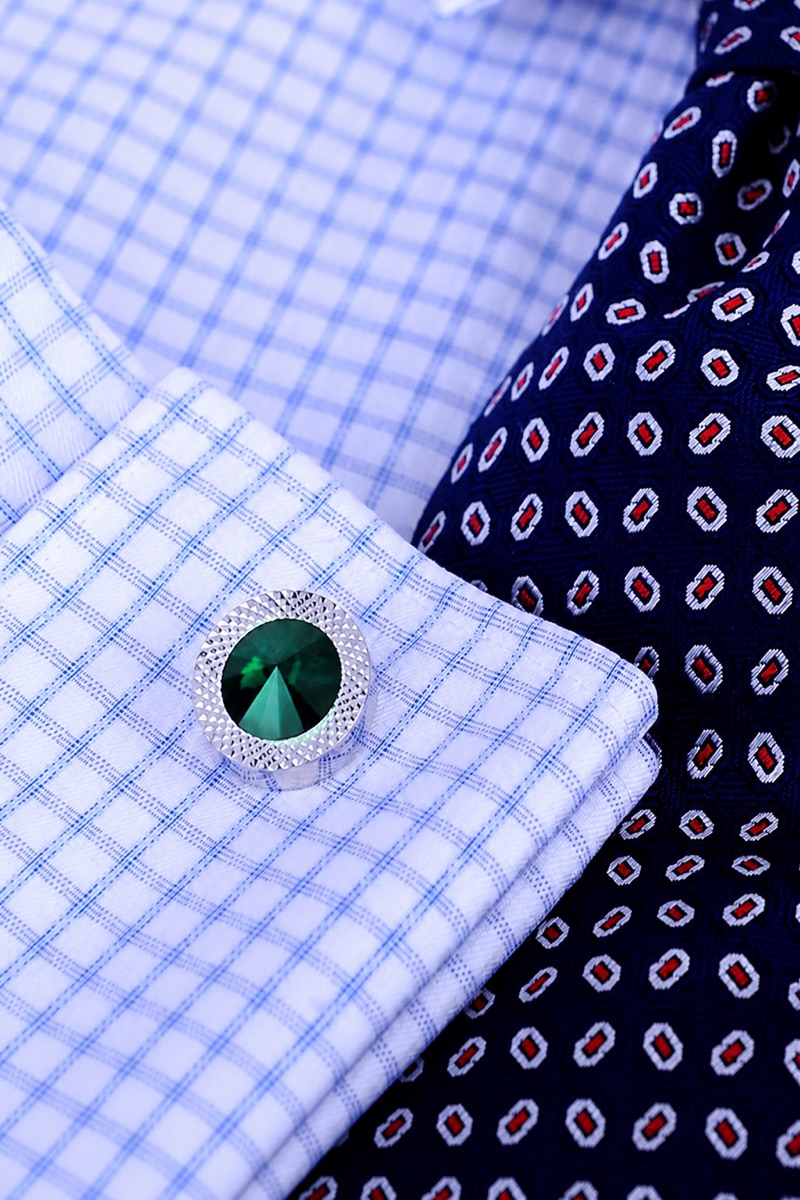 Green-Wedding-Grooms-Cufflinks-from-Gentlemansguru.com_