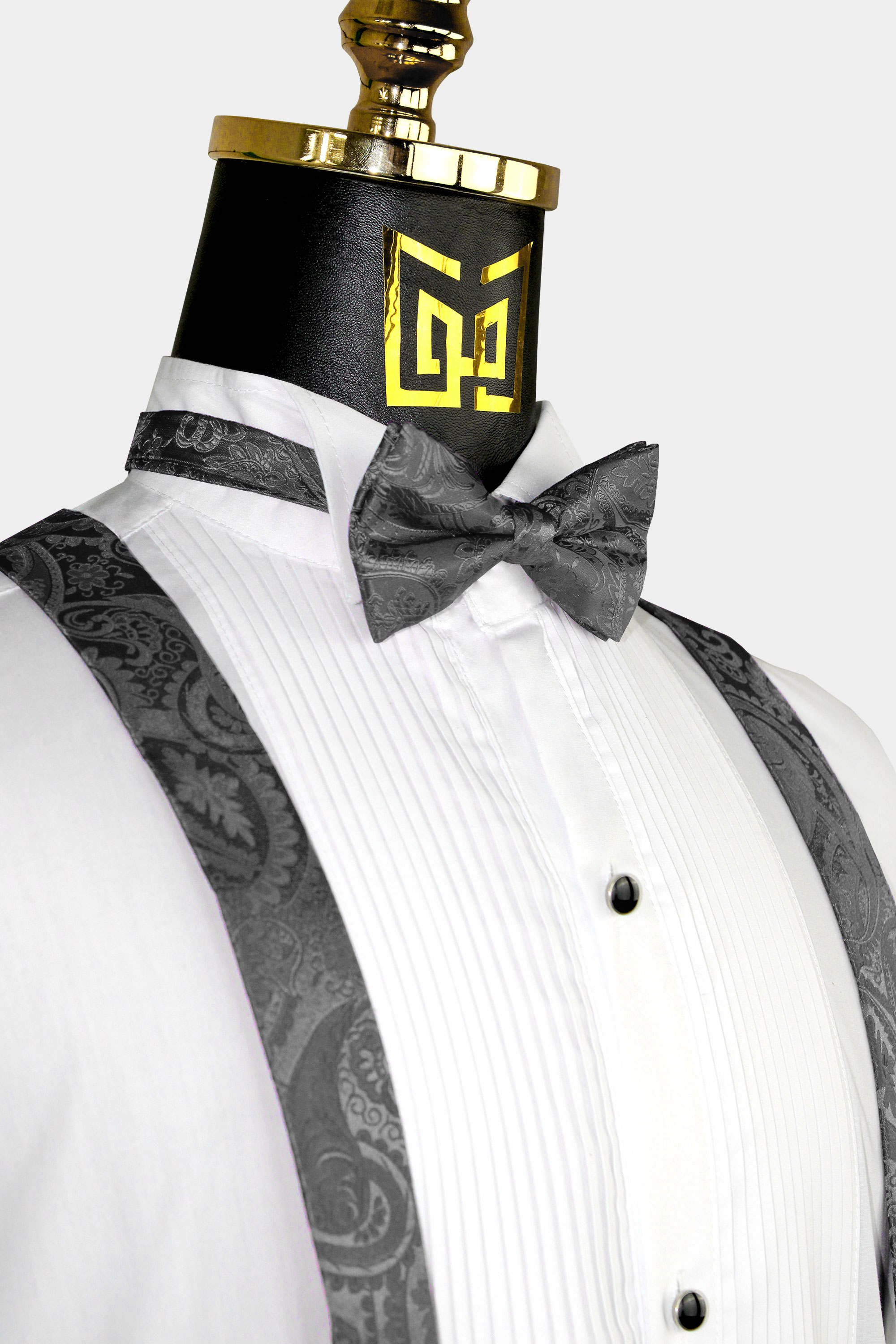 Gray-Bow-Tie-and-Suspenders-Set-Groomsmen-Wedding-from-Gentlemansguru.com