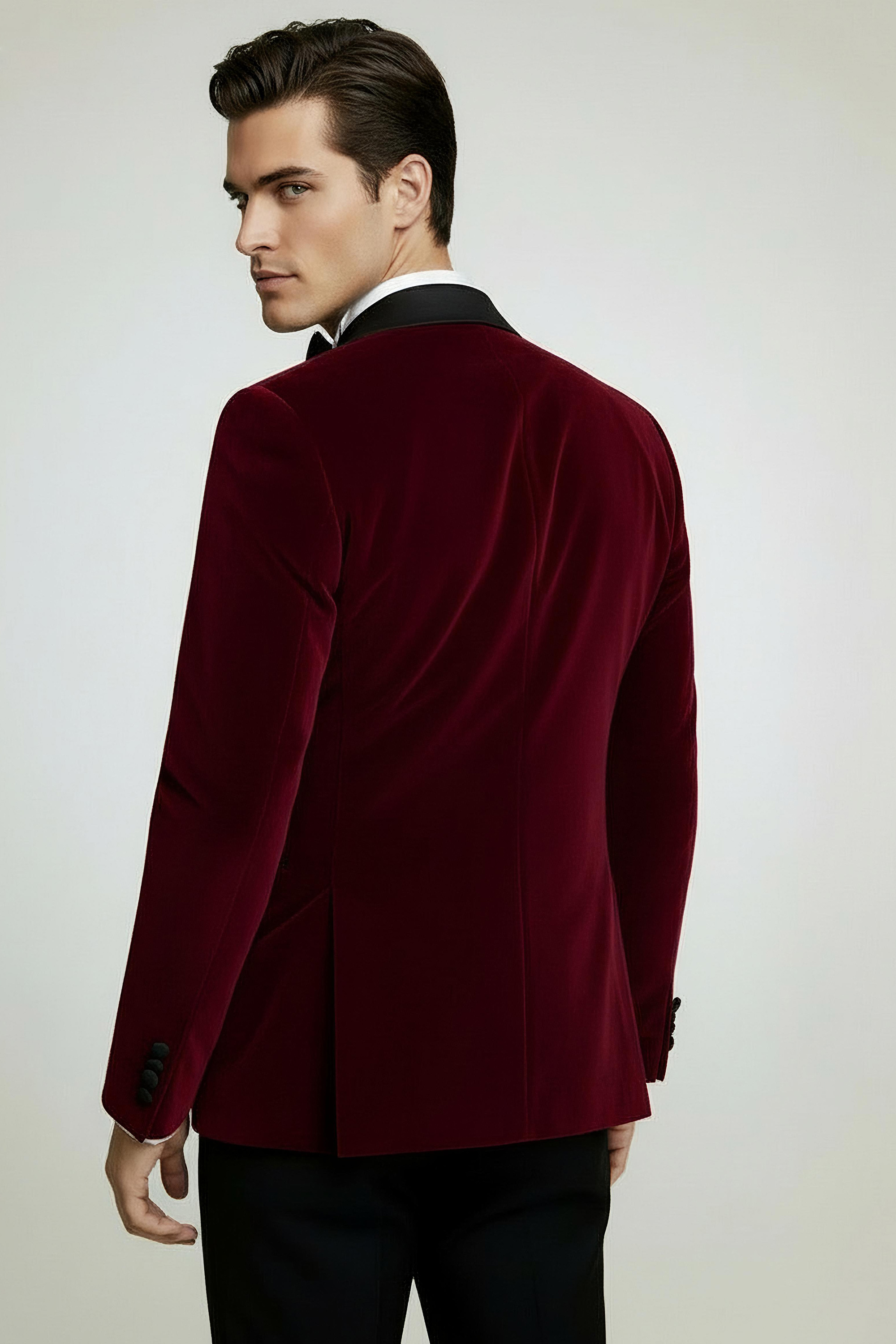 Mens-Burgundy-Velvet-Sport-Coat-from-Gentlemansguru.com