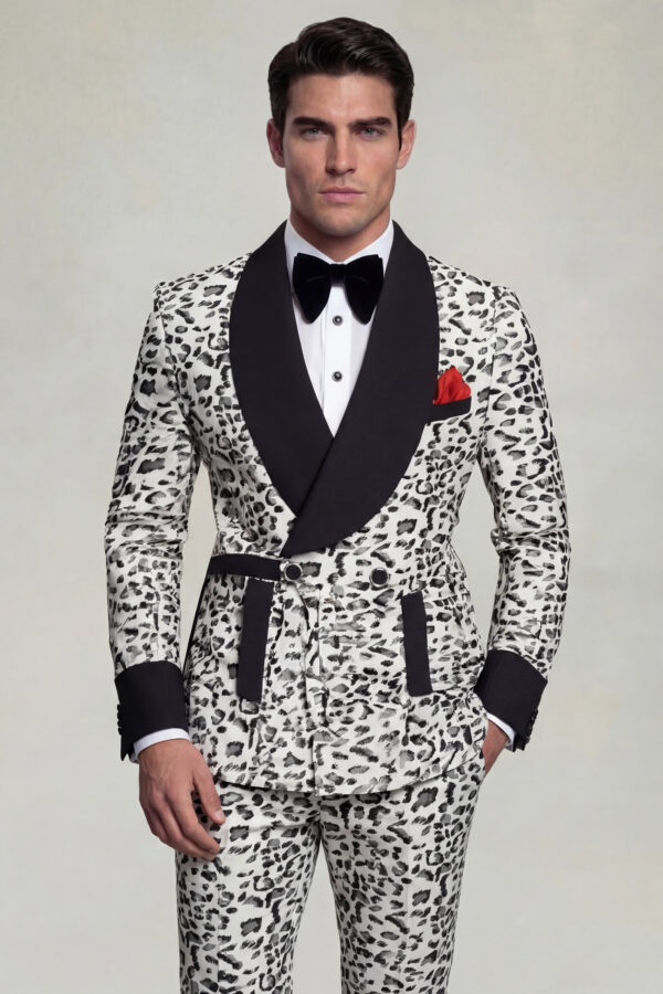 Mens-Luxury-Groom-Wedding-Suit-Double-Breasted-Tuxedo-Prom-Homecoming-Outfit-from-Gentlemansguru.com