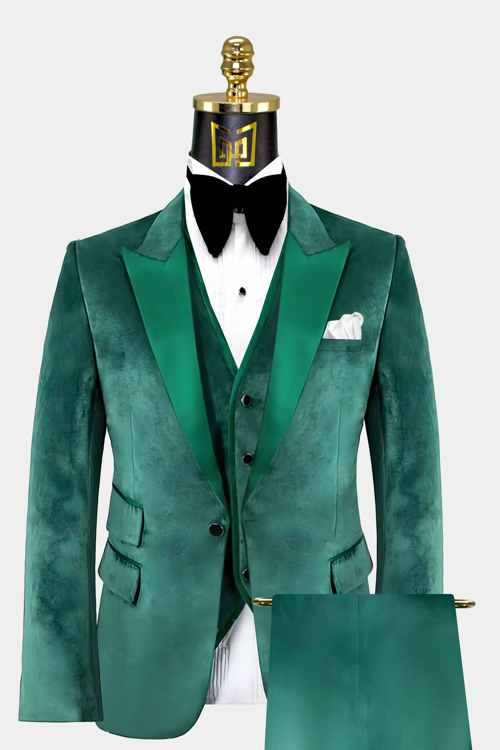 Emerald-Green-Velvet-Tuxedo-Groom-Wedding-Prom-Suit-from-Gentlemansguru.com