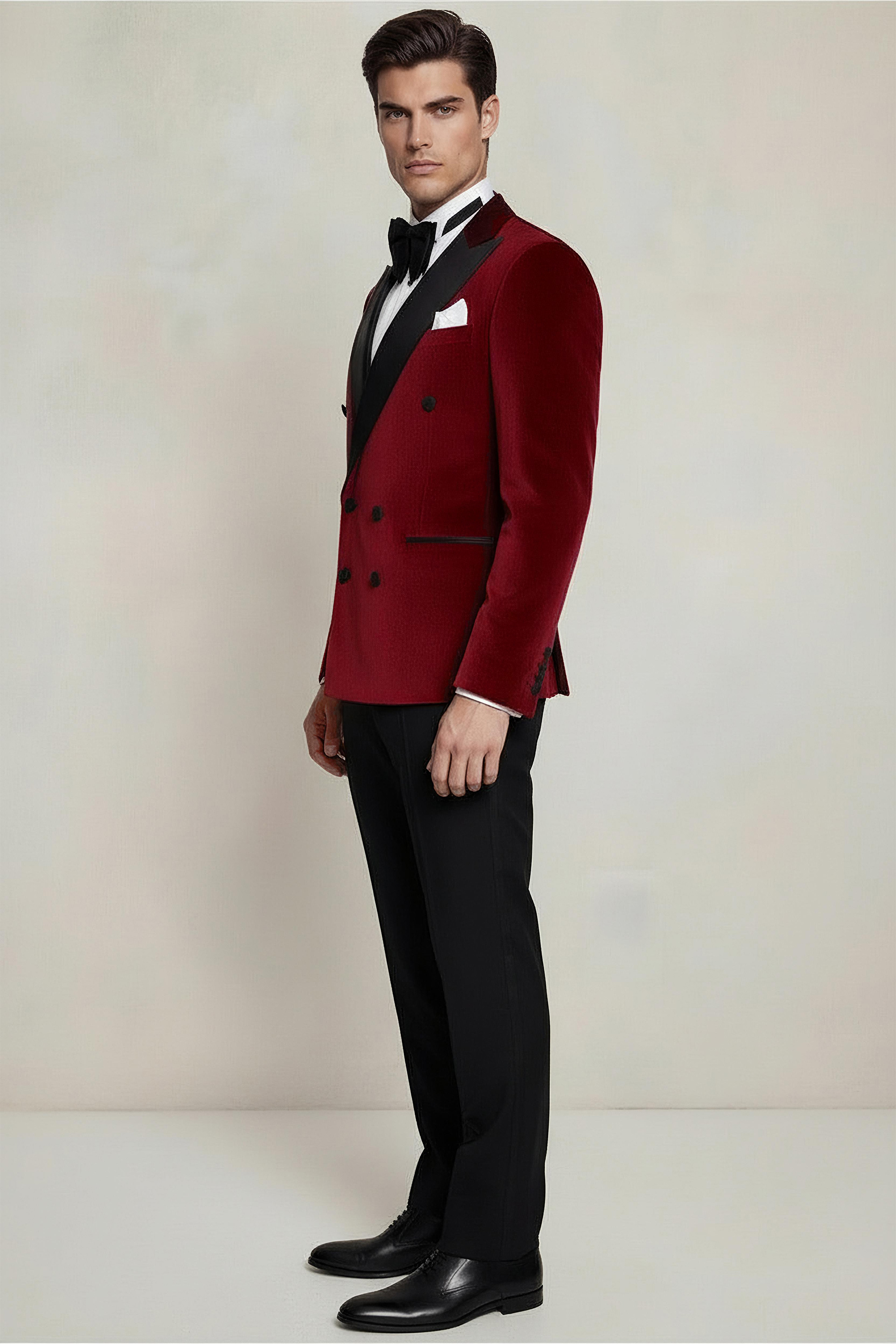 Mens-Burgundy-Maroon-Wine-Red-Dinner-Prom-Suit-from-Gentlemansguru.com