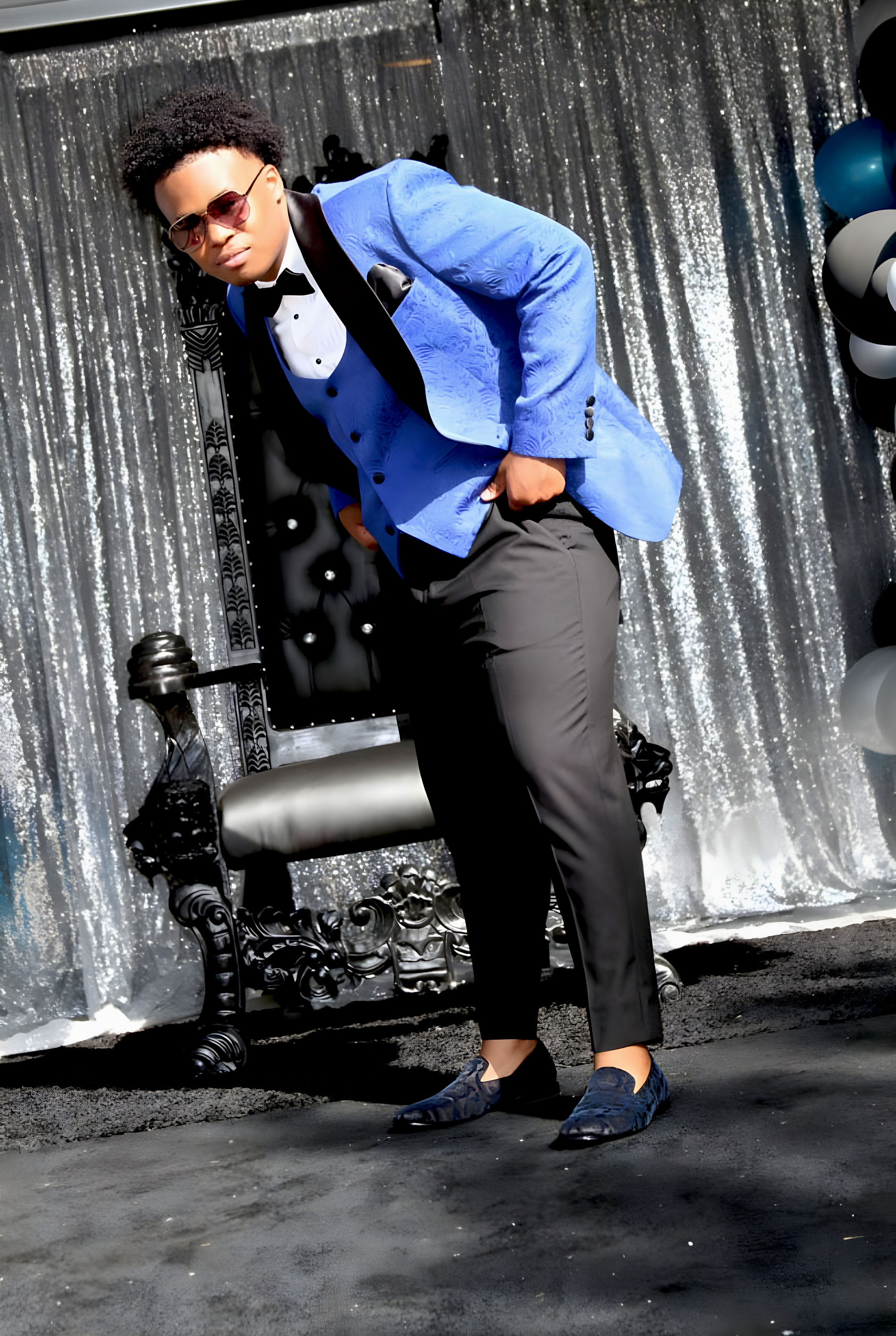 Blue-Floral-Prom-Tuxedo-Suit-Customer-Gallery-from-Gentlemansguru.com